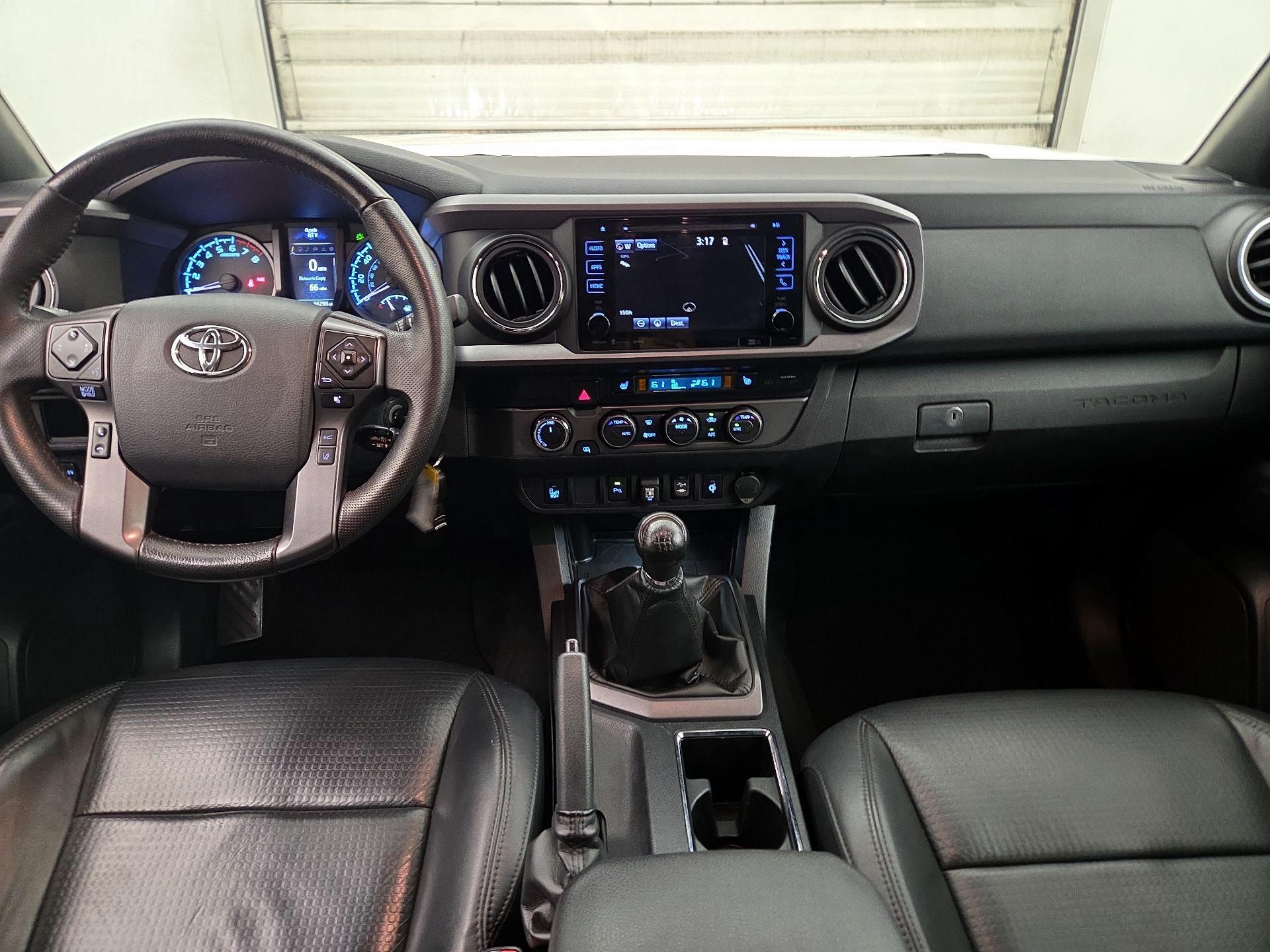 Thumbnail: 2019 Toyota Tacoma - 9