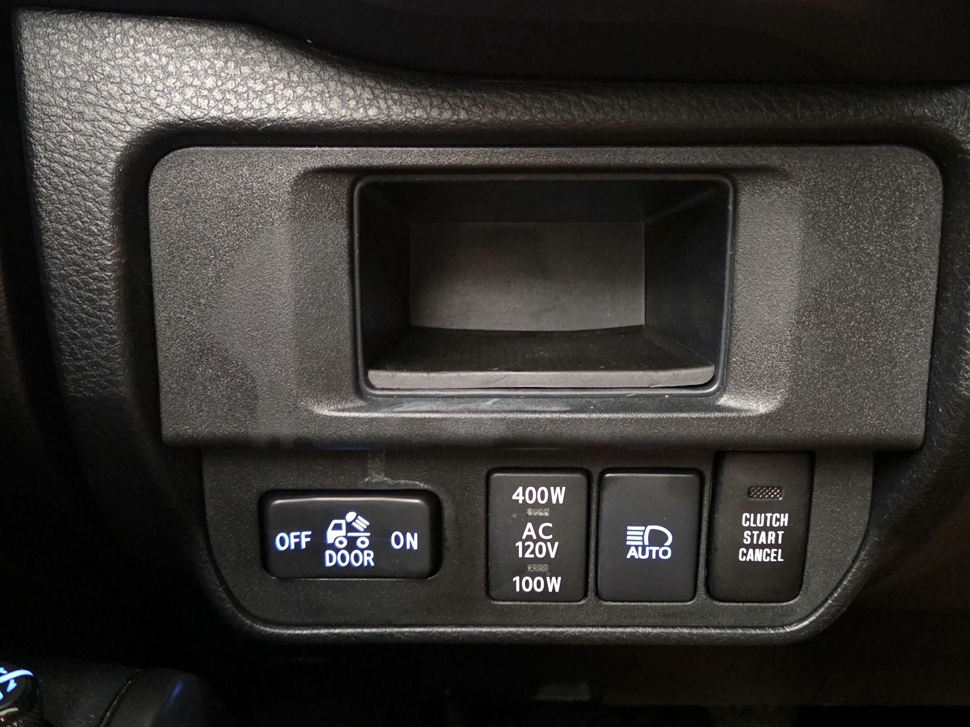 Thumbnail: 2019 Toyota Tacoma - 13