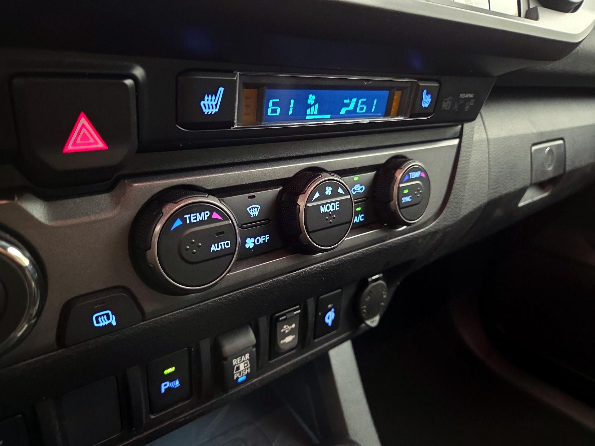 Thumbnail: 2019 Toyota Tacoma - 17