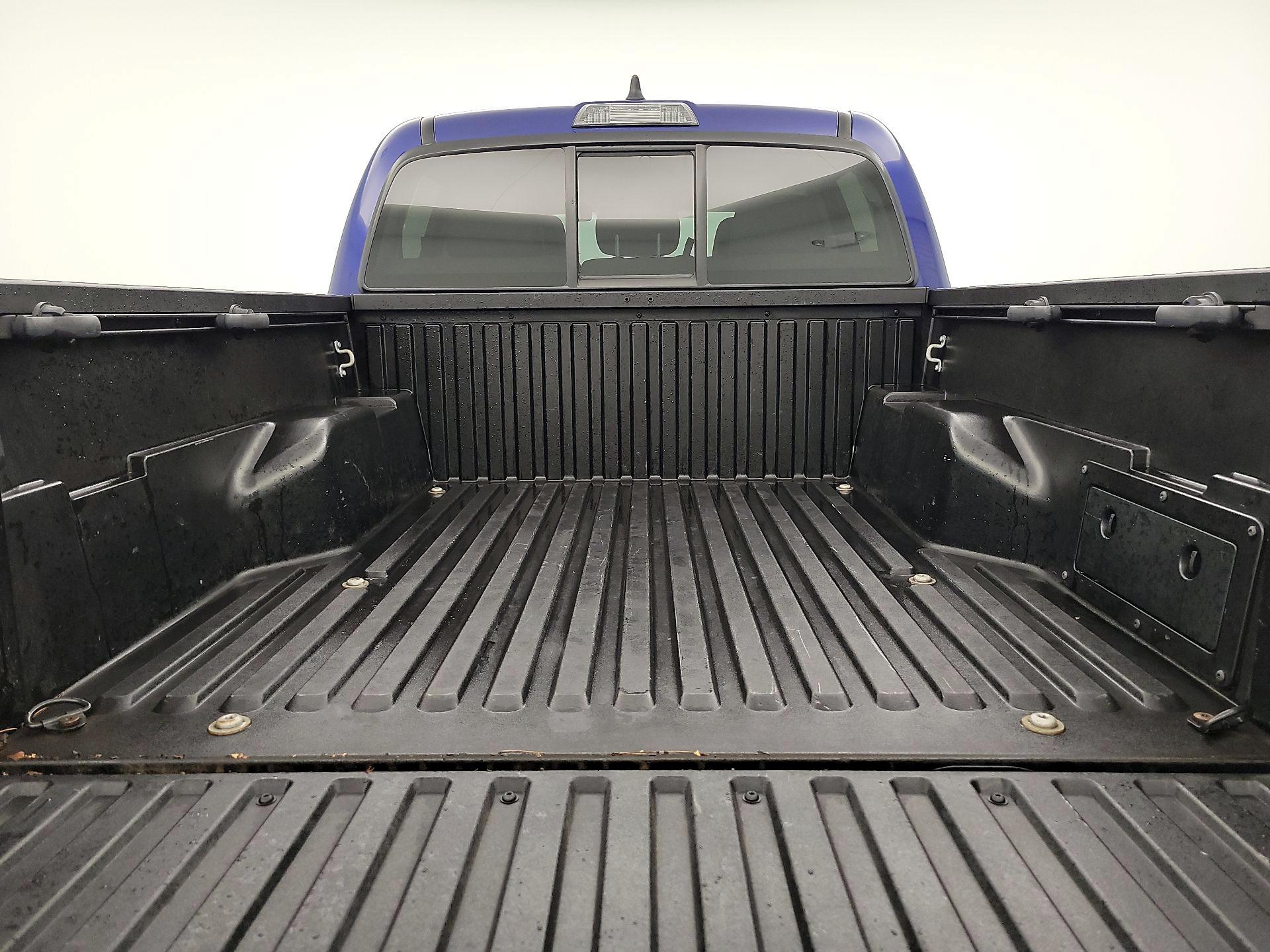 Thumbnail: 2022 Toyota Tacoma - 20