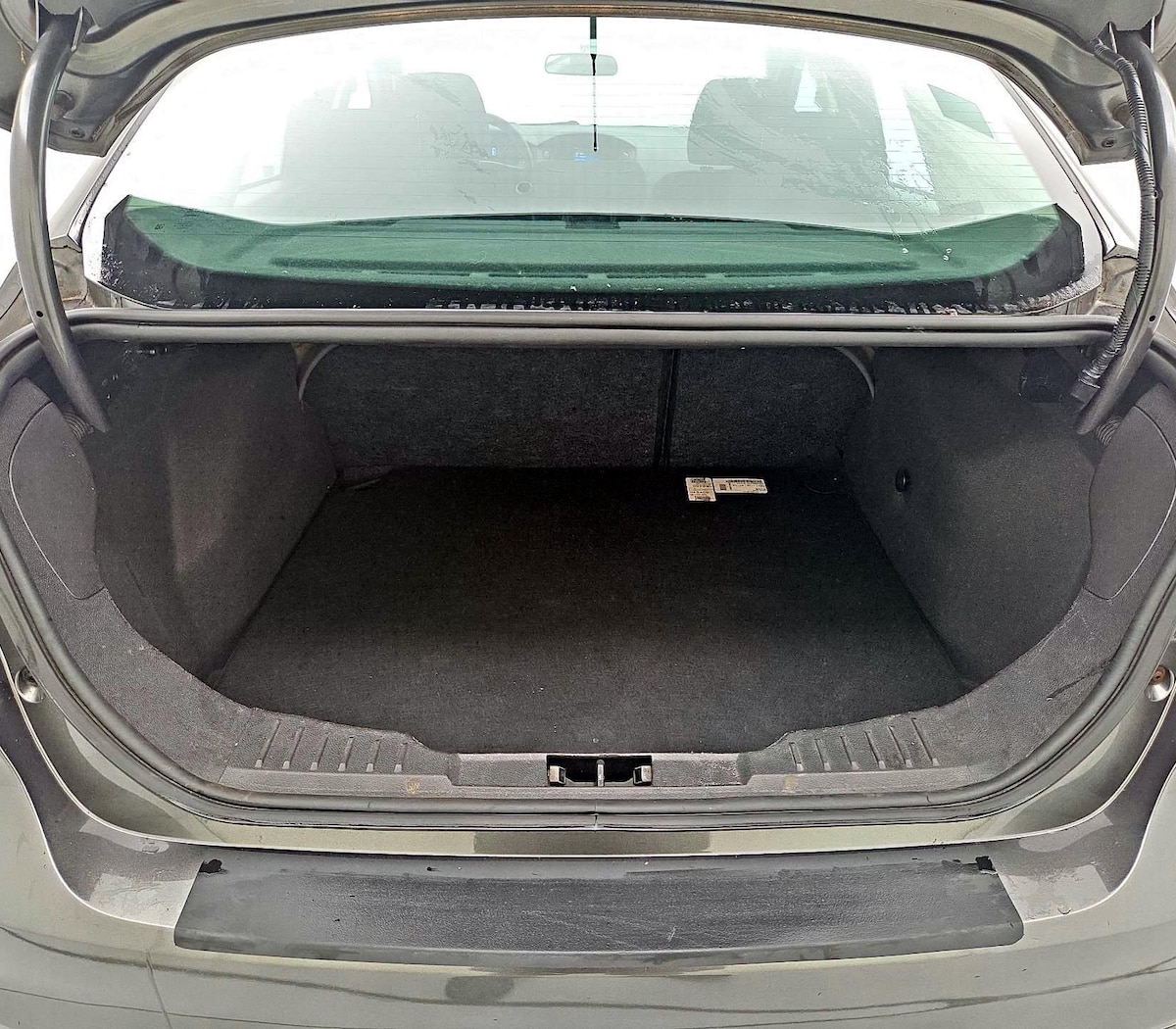 Trunk/Cargo (Seats Up)