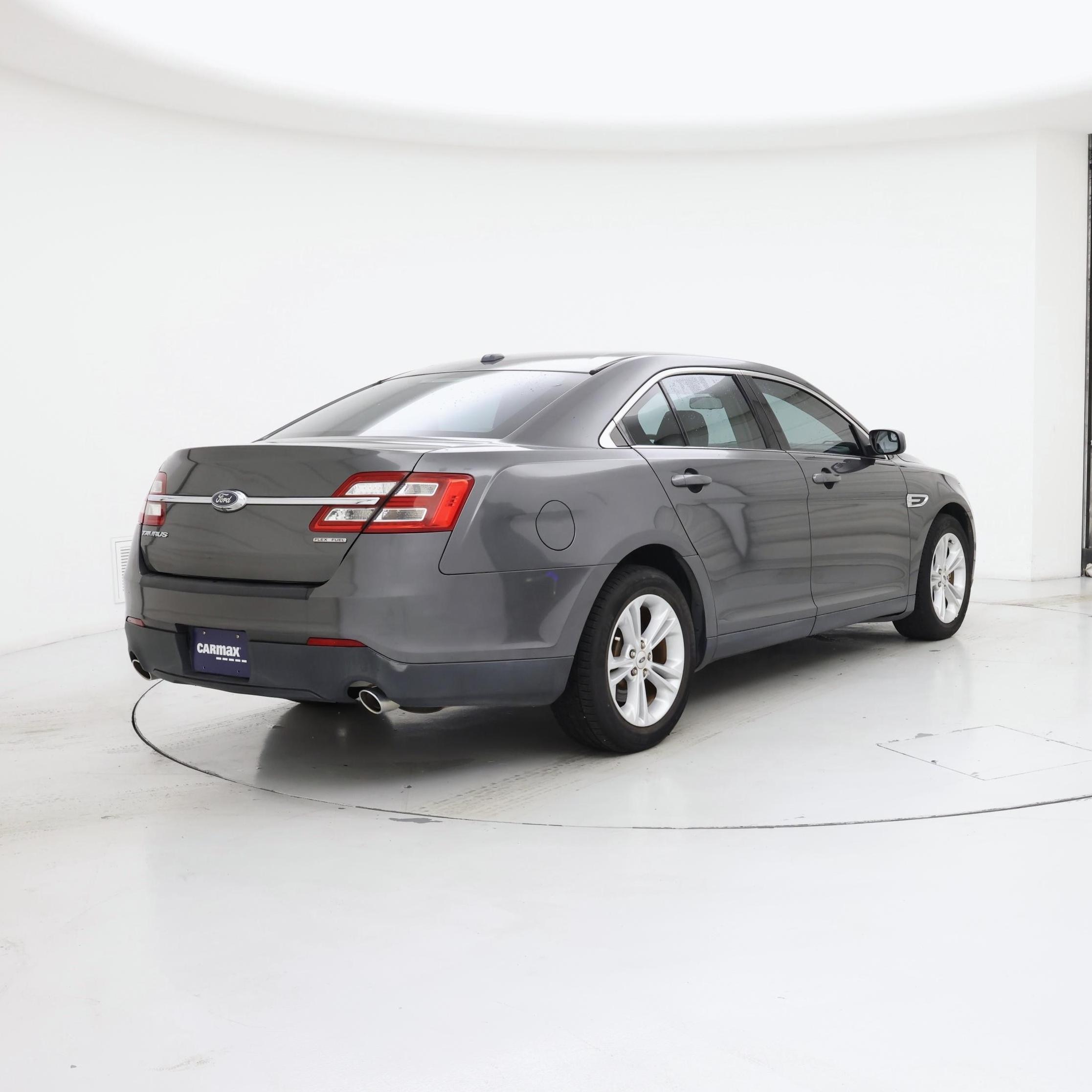 Thumbnail: 2017 Ford Taurus - 8