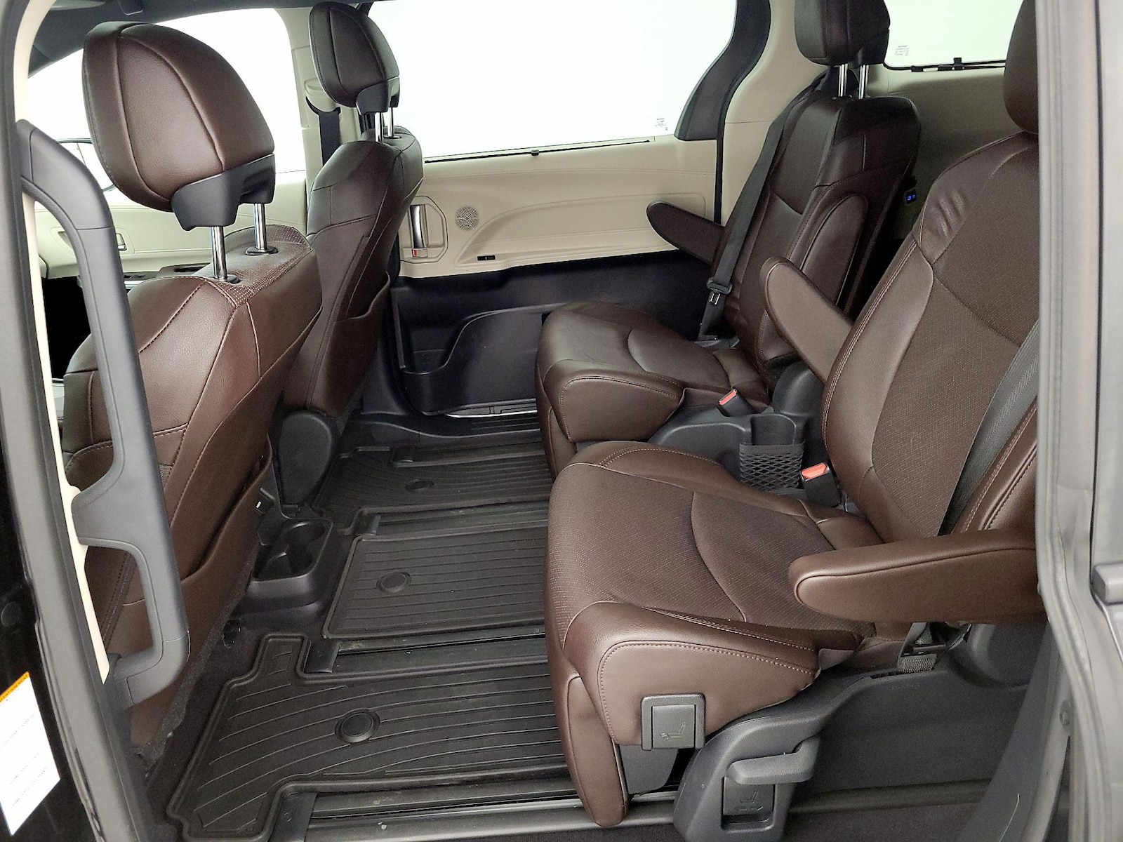 2023 Toyota Sienna Platinum - Photo 21