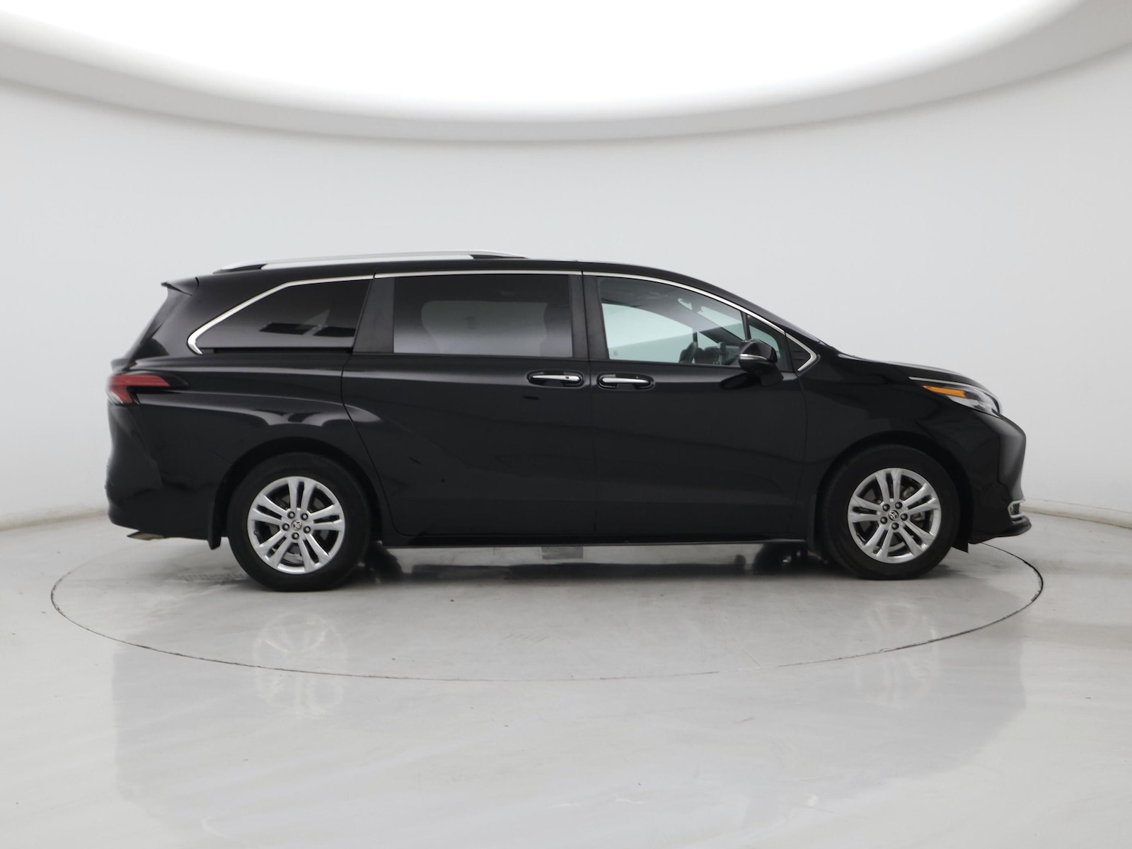 2023 Toyota Sienna Platinum - Photo 8