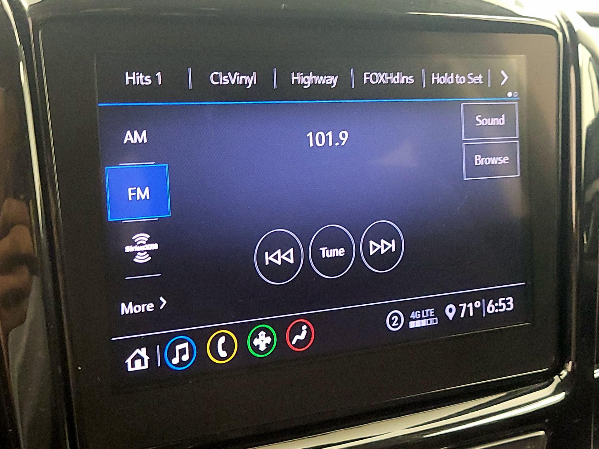 Thumbnail: 2020 Chevrolet Traverse - 15