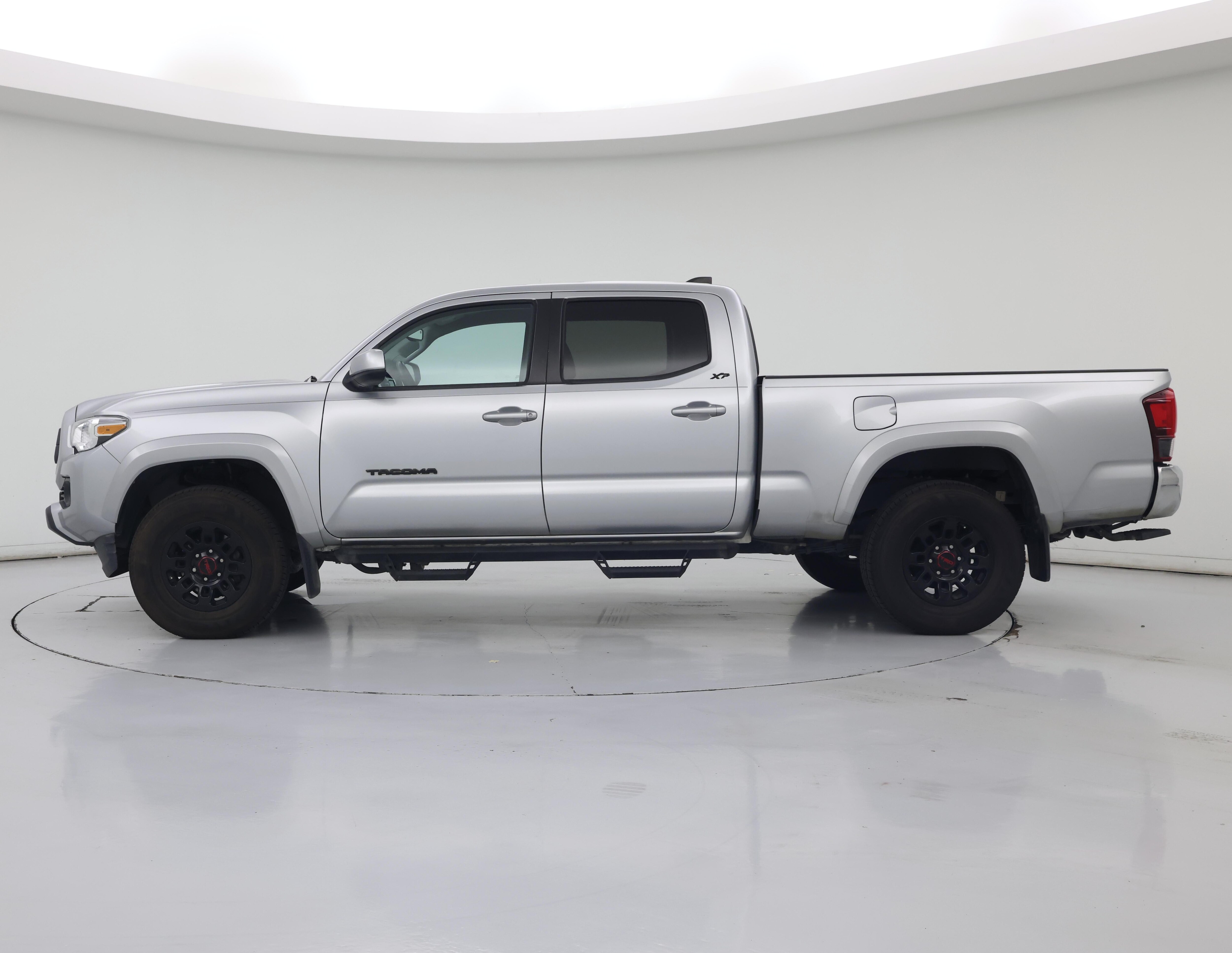 Thumbnail: 2022 Toyota Tacoma - 3