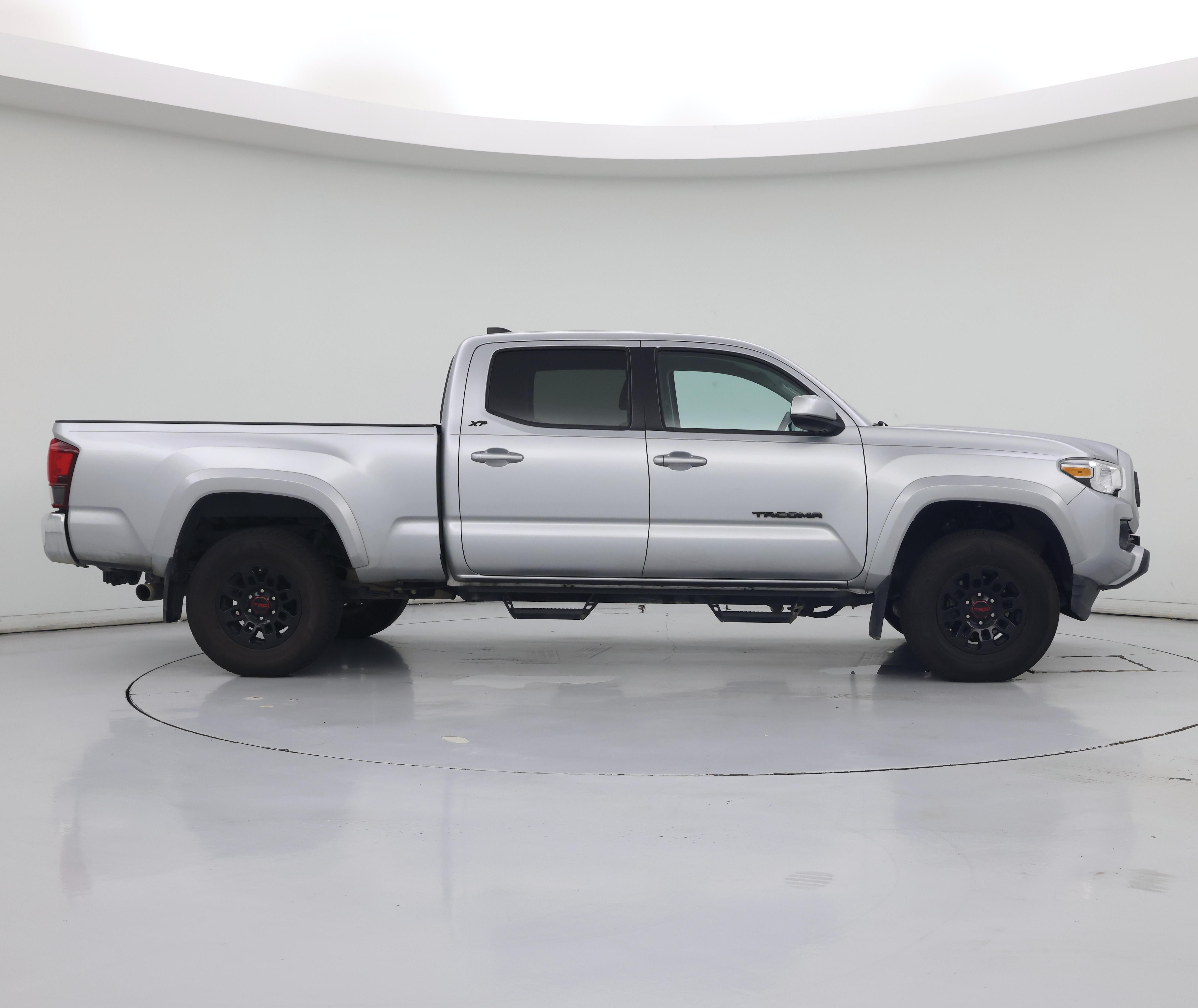 Thumbnail: 2022 Toyota Tacoma - 7