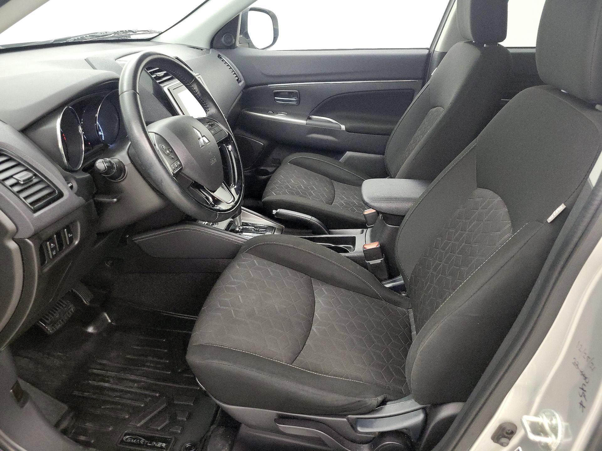 Thumbnail: 2021 Mitsubishi Outlander Sport - 11