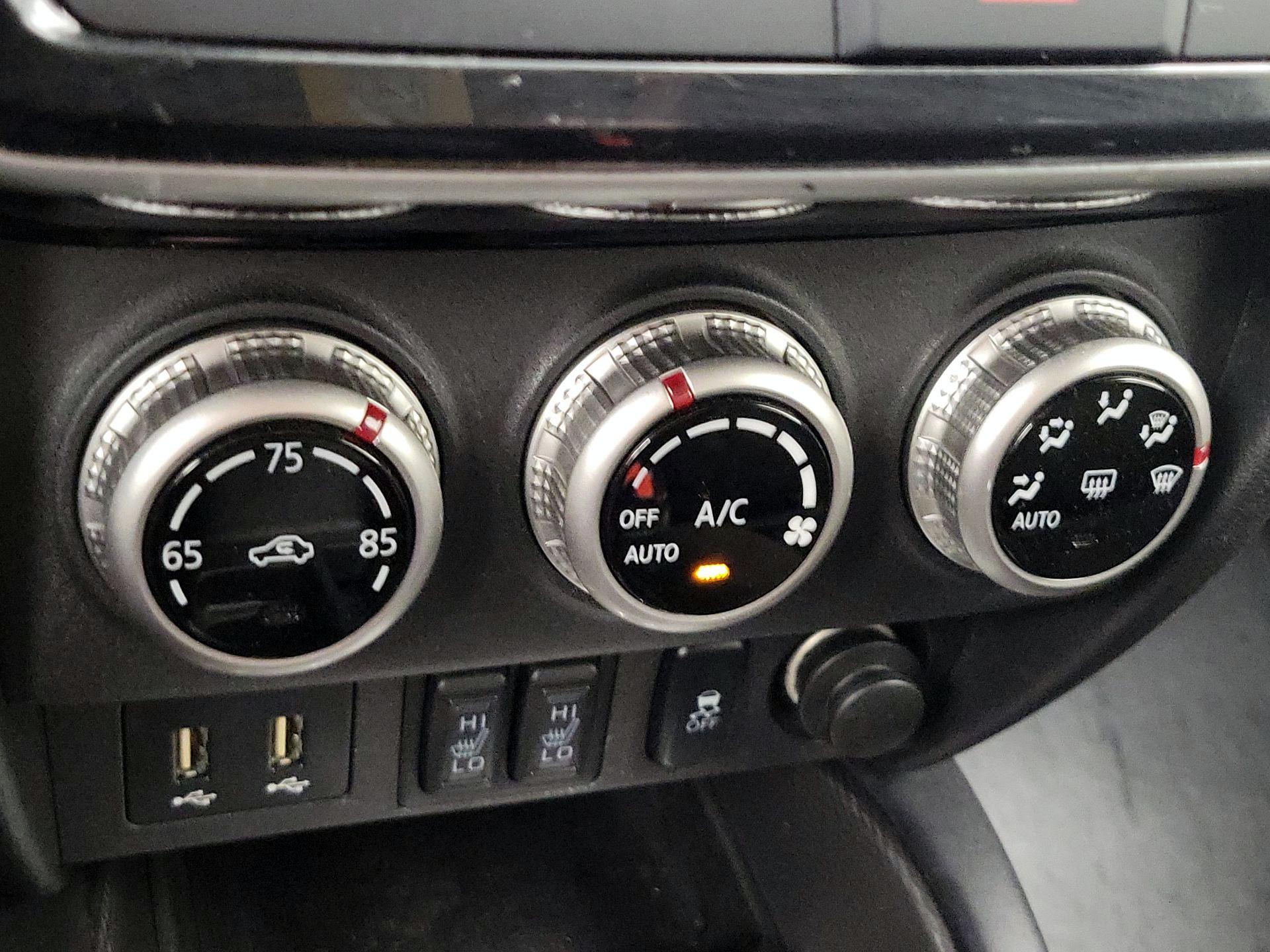 Thumbnail: 2021 Mitsubishi Outlander Sport - 16