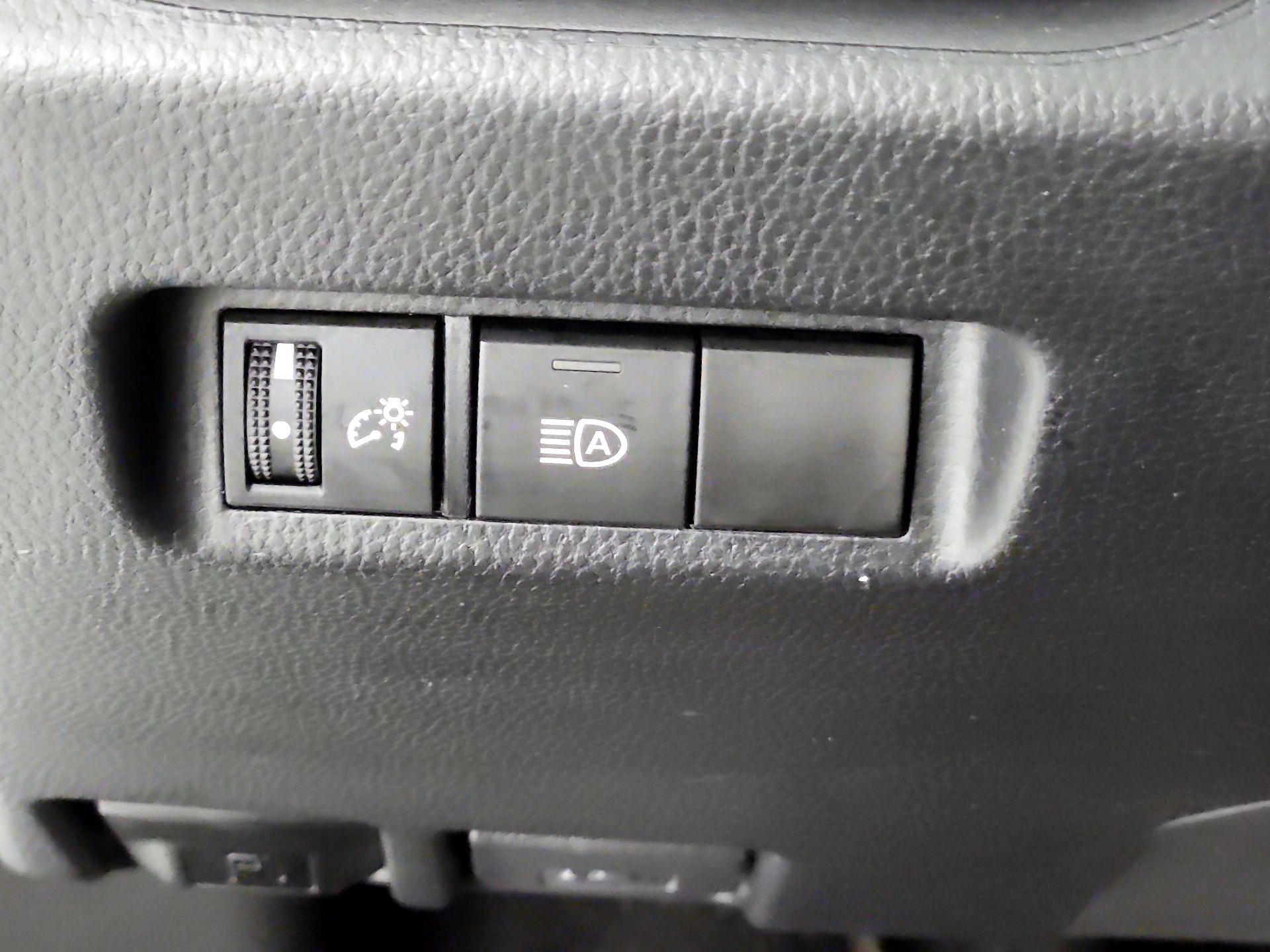 Thumbnail: 2023 Toyota RAV4 - 13