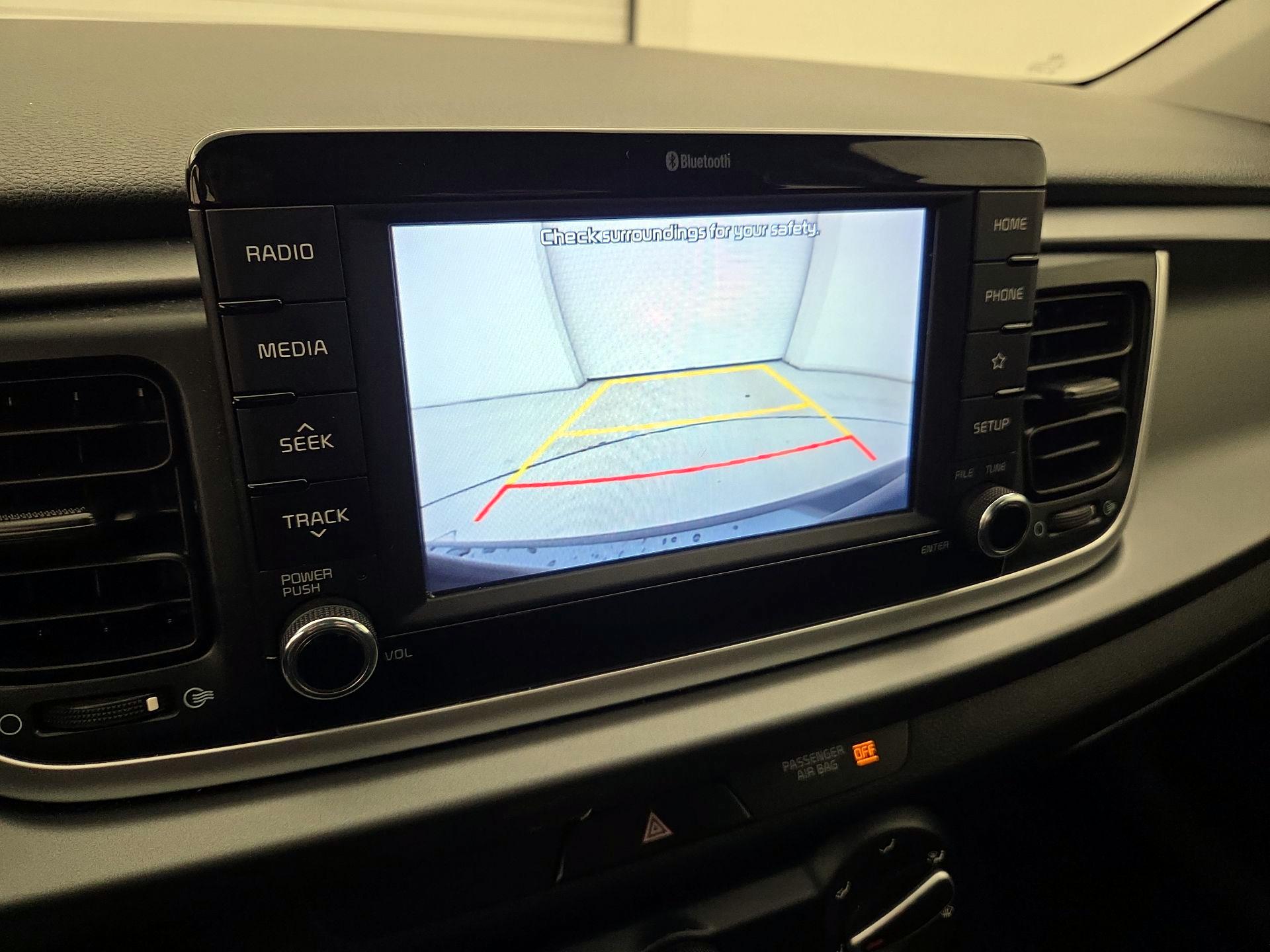 Thumbnail: 2019 Kia Rio5 - 14