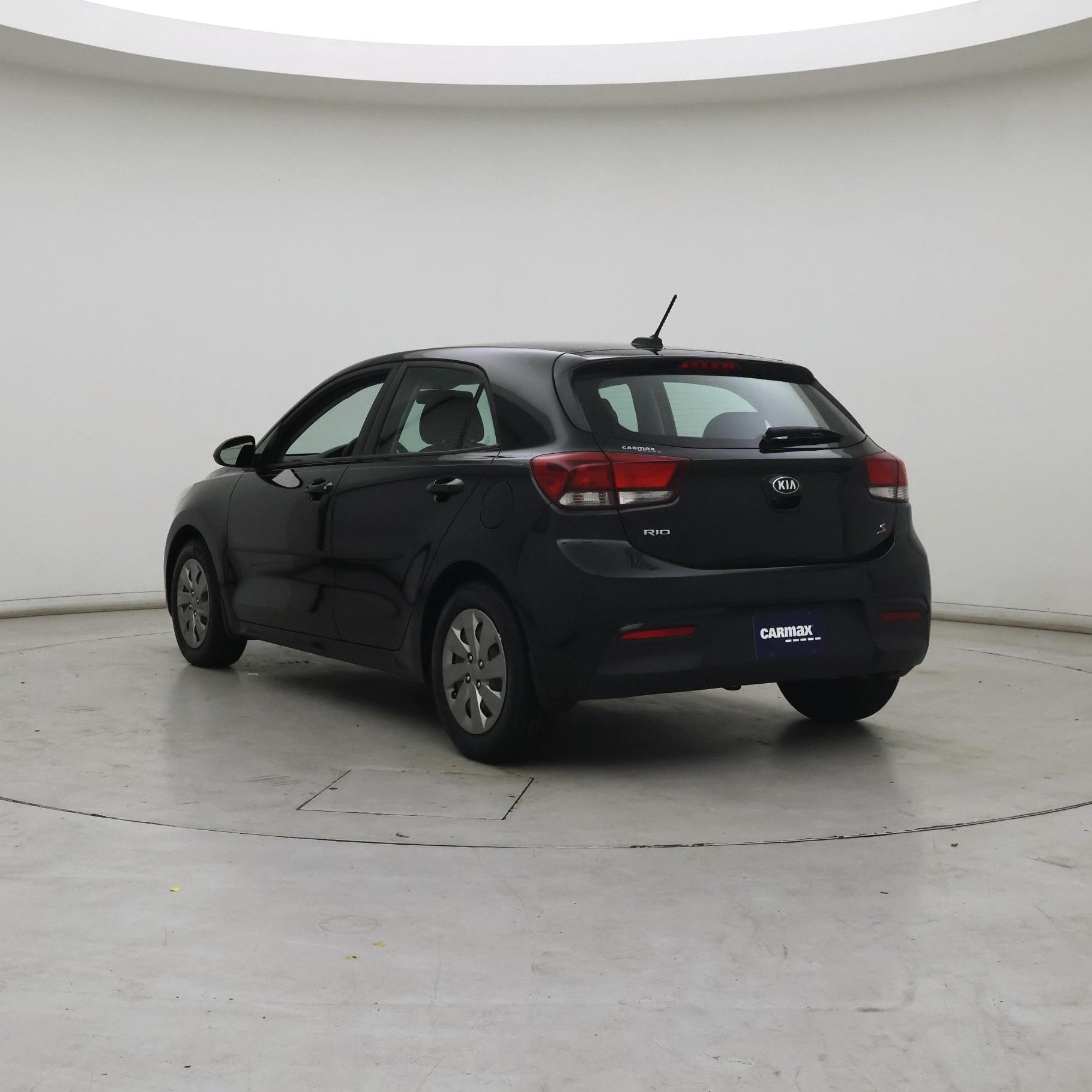 Thumbnail: 2019 Kia Rio5 - 2