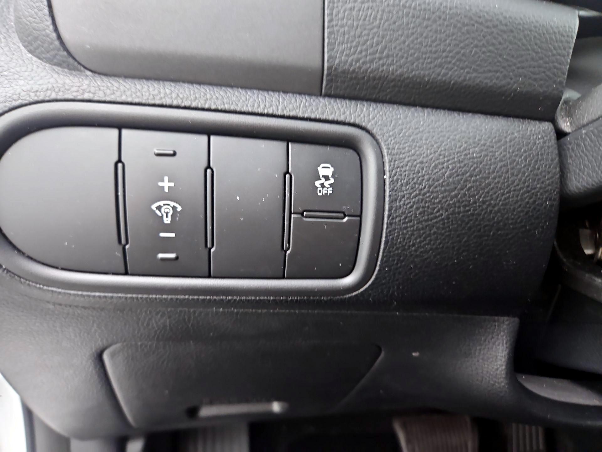 Thumbnail: 2017 Kia Forte - 13