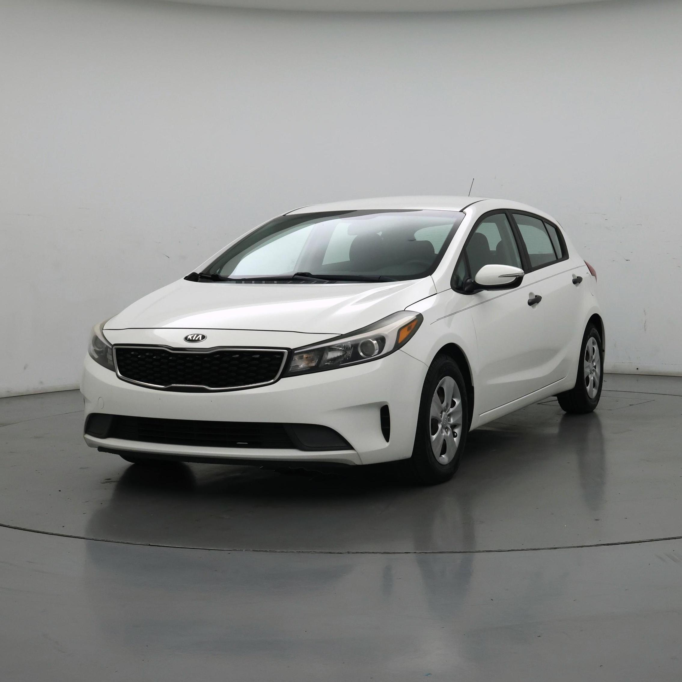 Thumbnail: 2017 Kia Forte - 4