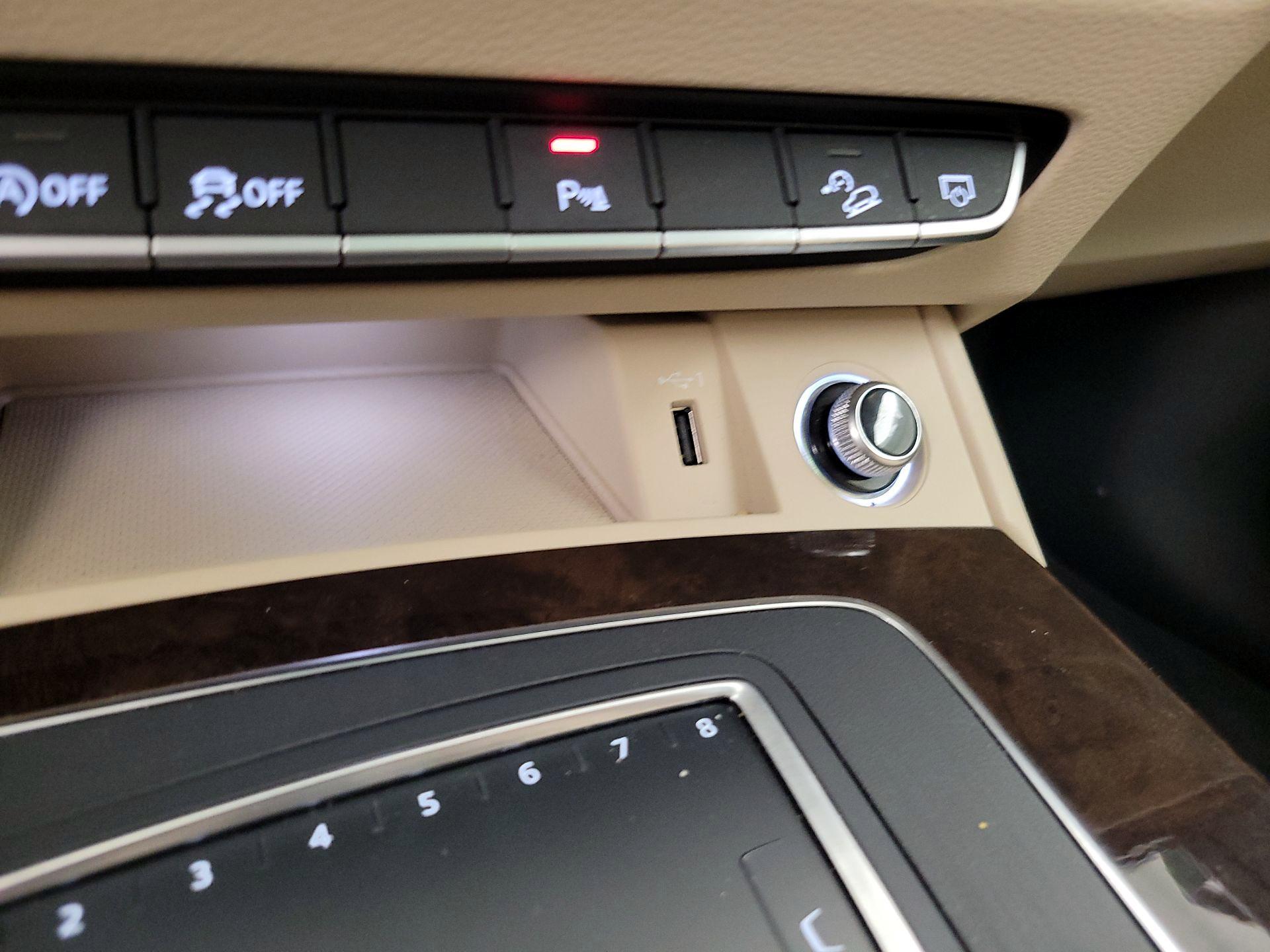 Thumbnail: 2020 Audi Q5 - 19