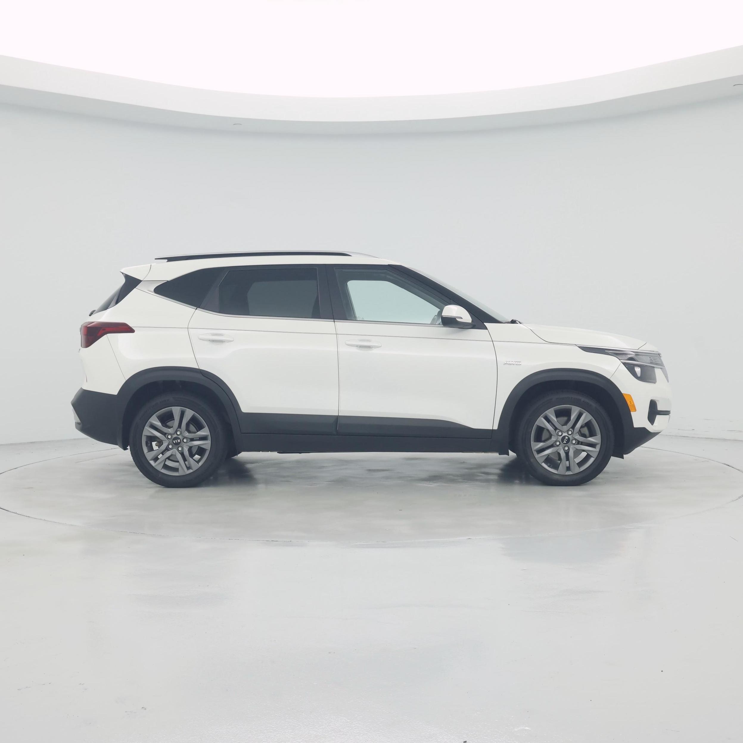 Thumbnail: 2021 Kia Seltos - 7