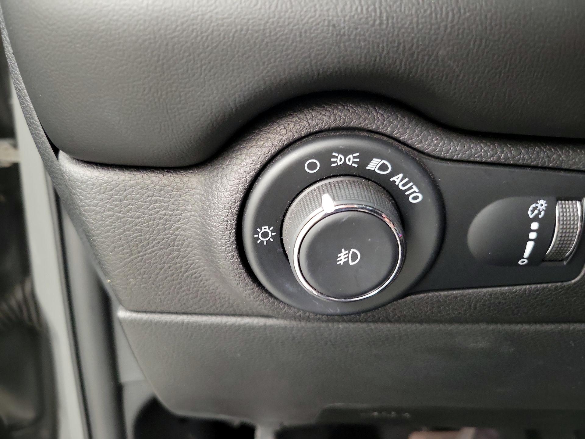 Thumbnail: 2021 Dodge Durango - 13
