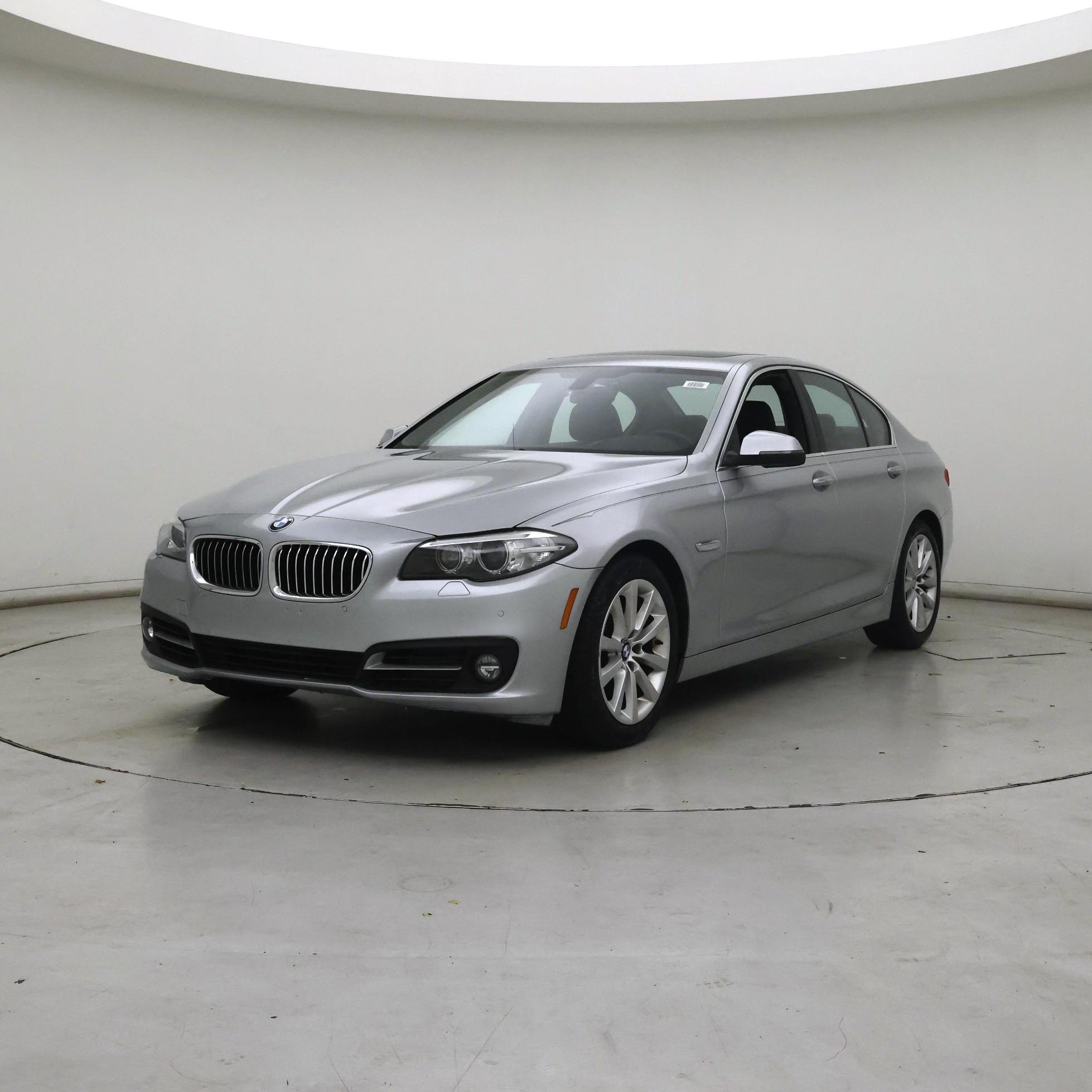 Thumbnail: 2016 BMW 5 Series - 4