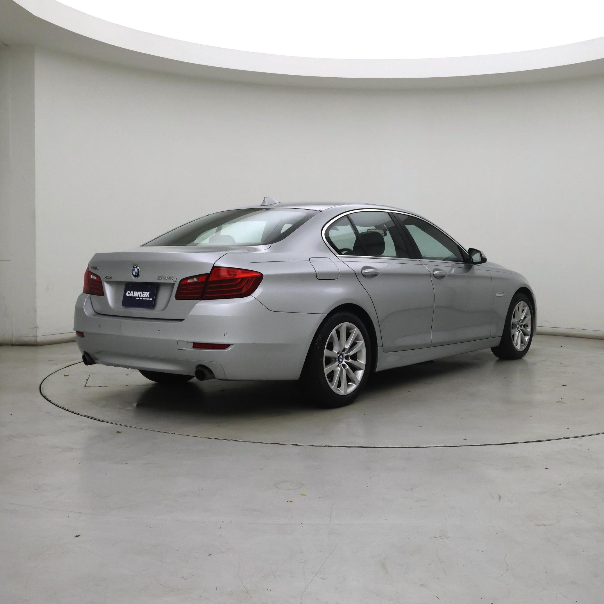 Thumbnail: 2016 BMW 5 Series - 8
