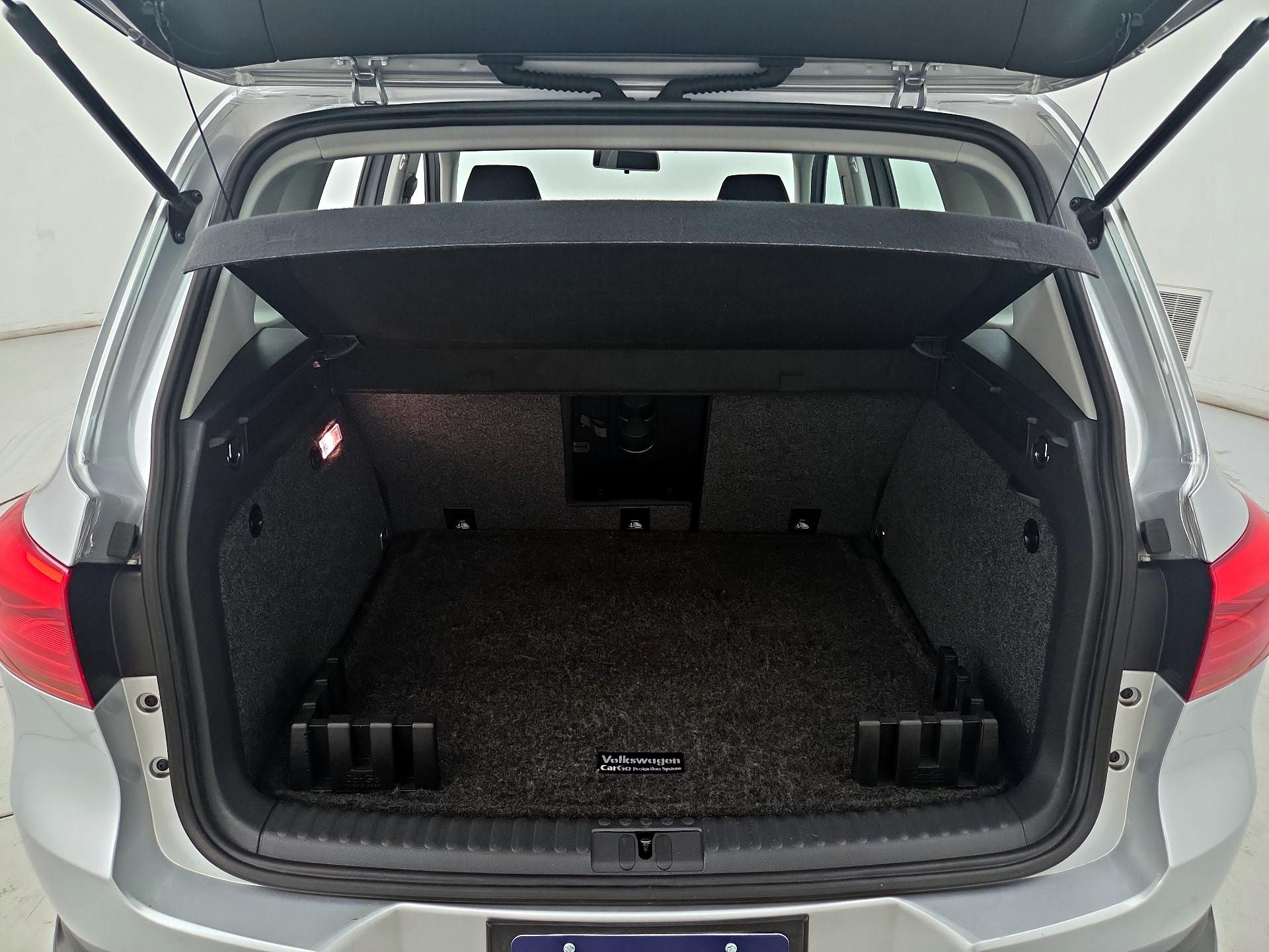 Thumbnail: 2018 Volkswagen Tiguan - 20