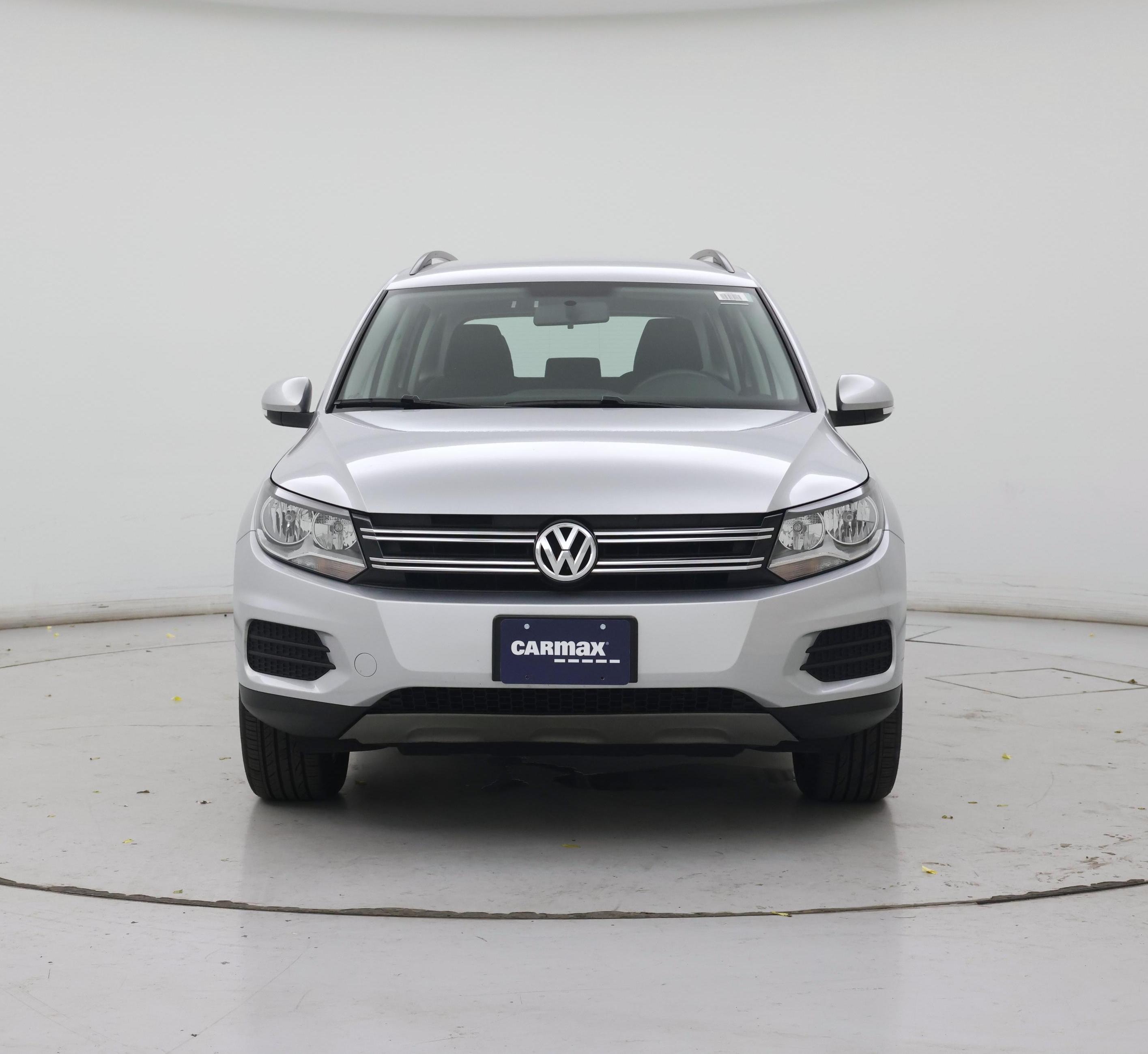 Thumbnail: 2018 Volkswagen Tiguan - 5