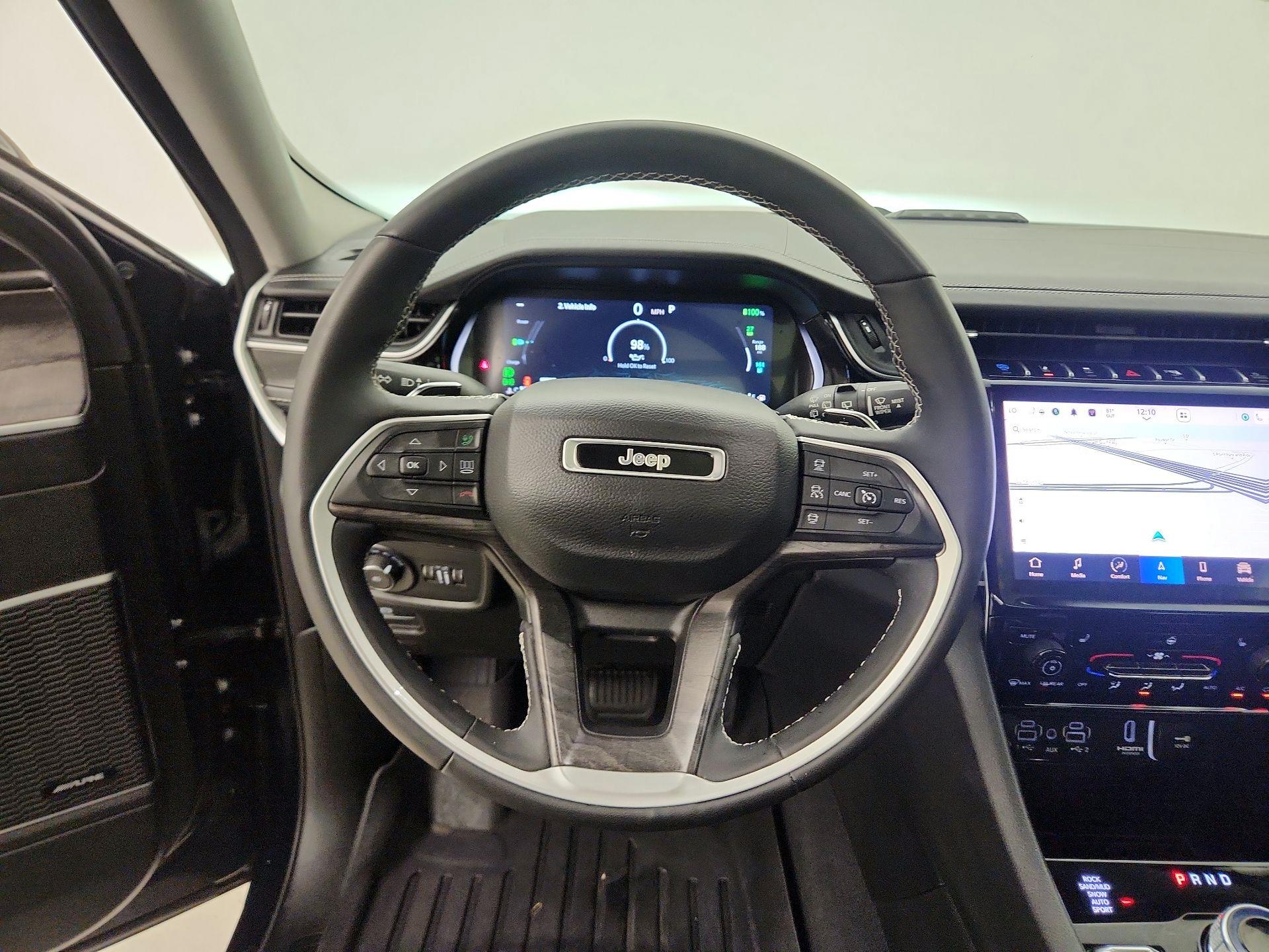 Thumbnail: 2022 Jeep Grand Cherokee - 10