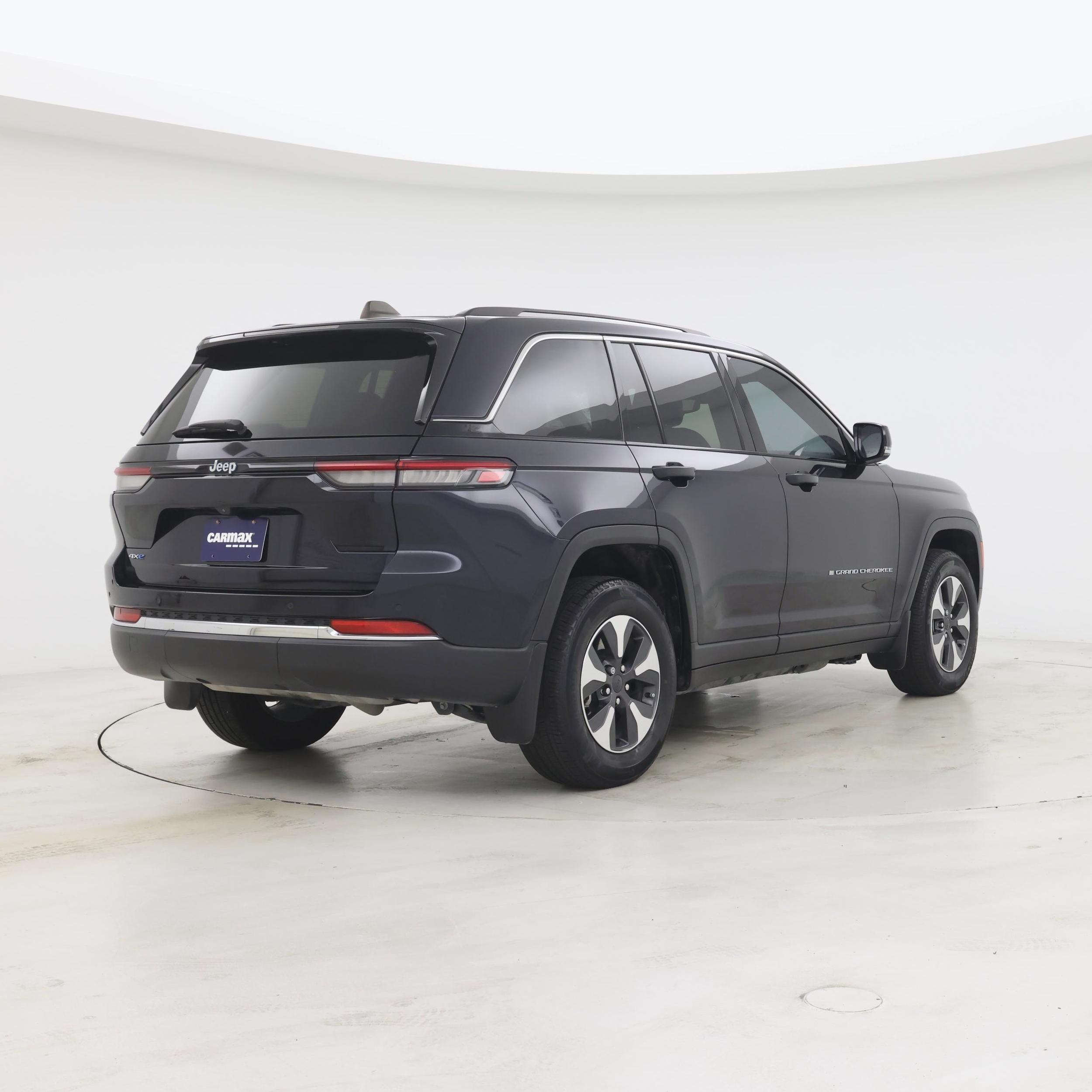 Thumbnail: 2022 Jeep Grand Cherokee - 8