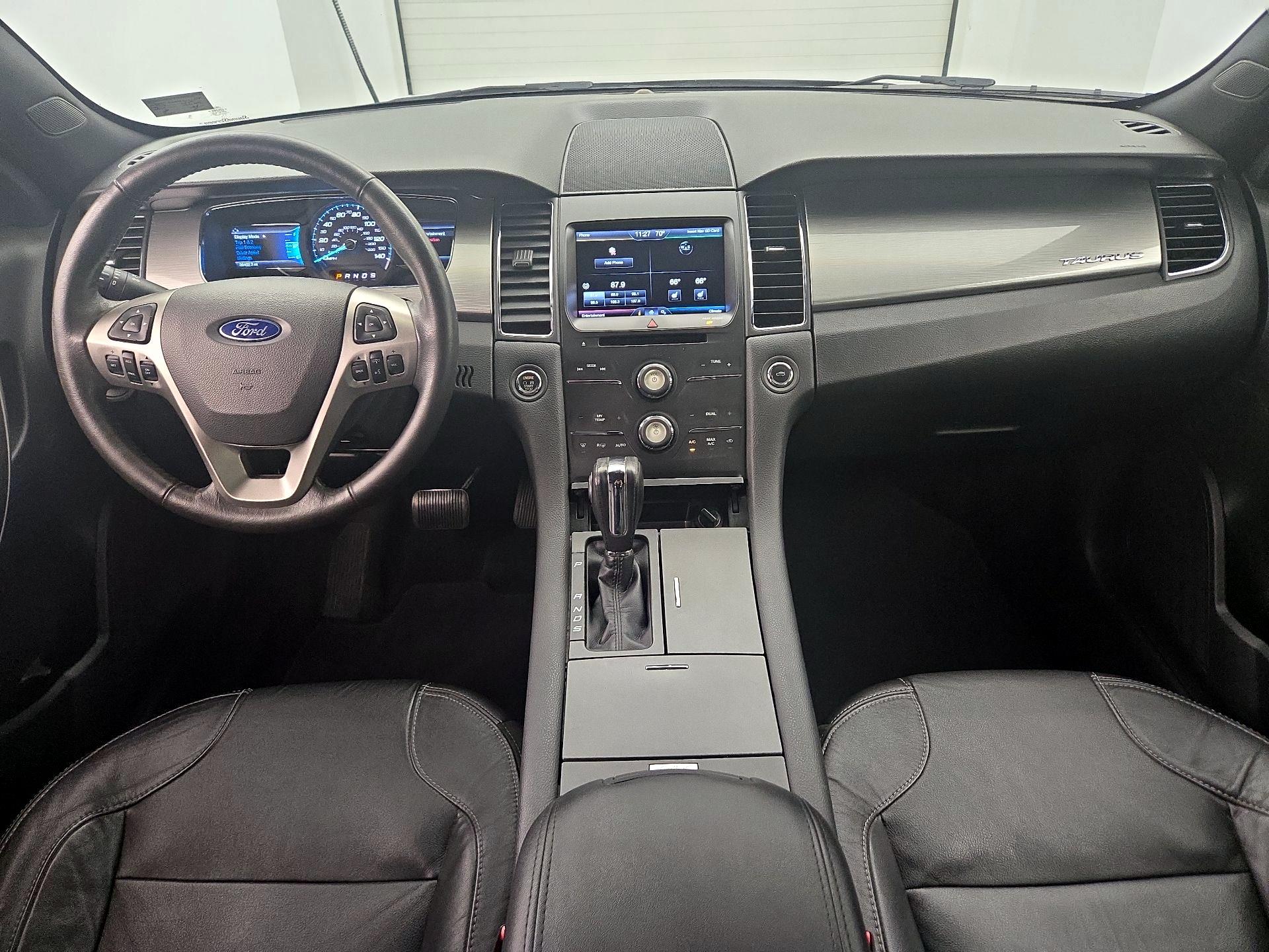 Thumbnail: 2015 Ford Taurus - 9