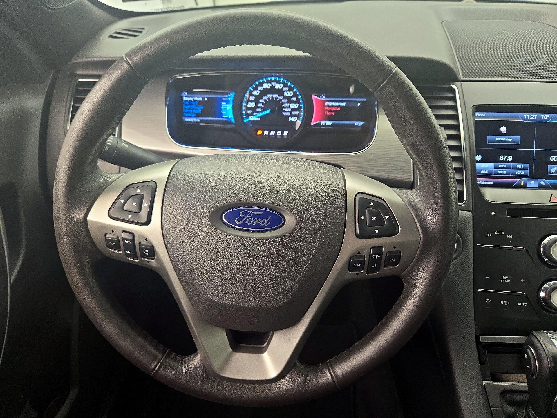 Thumbnail: 2015 Ford Taurus - 10