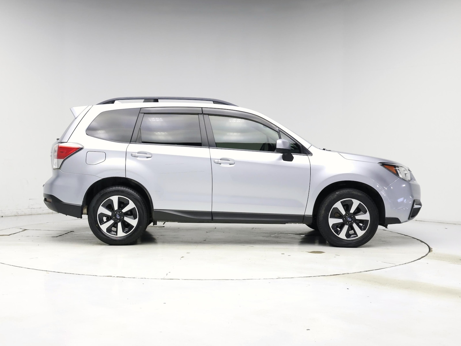 2018 Subaru Forester Premium - Photo 8