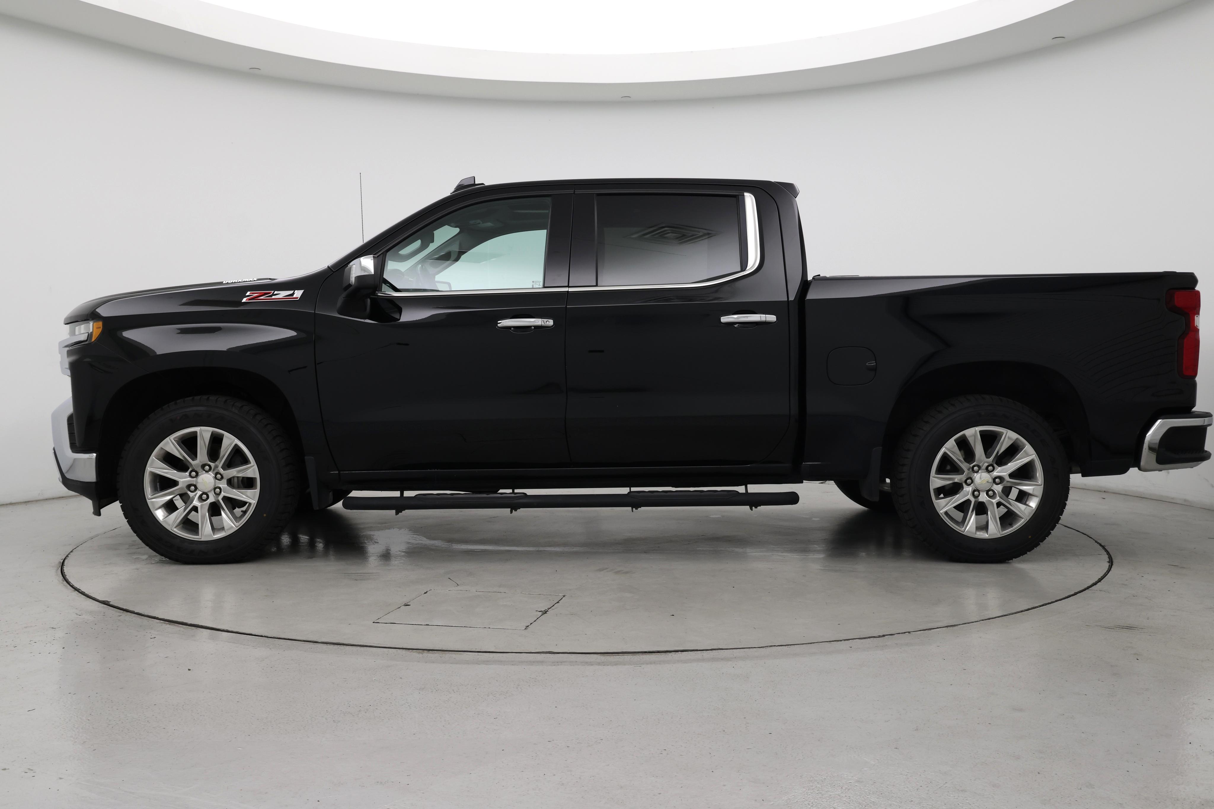 Thumbnail: 2020 Chevrolet Silverado 1500 - 3