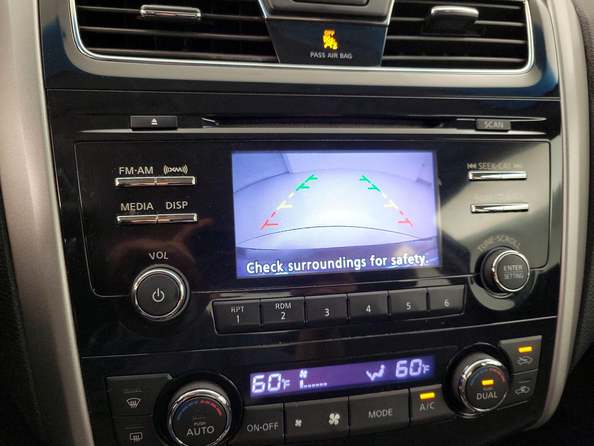 Thumbnail: 2014 Nissan Altima - 14