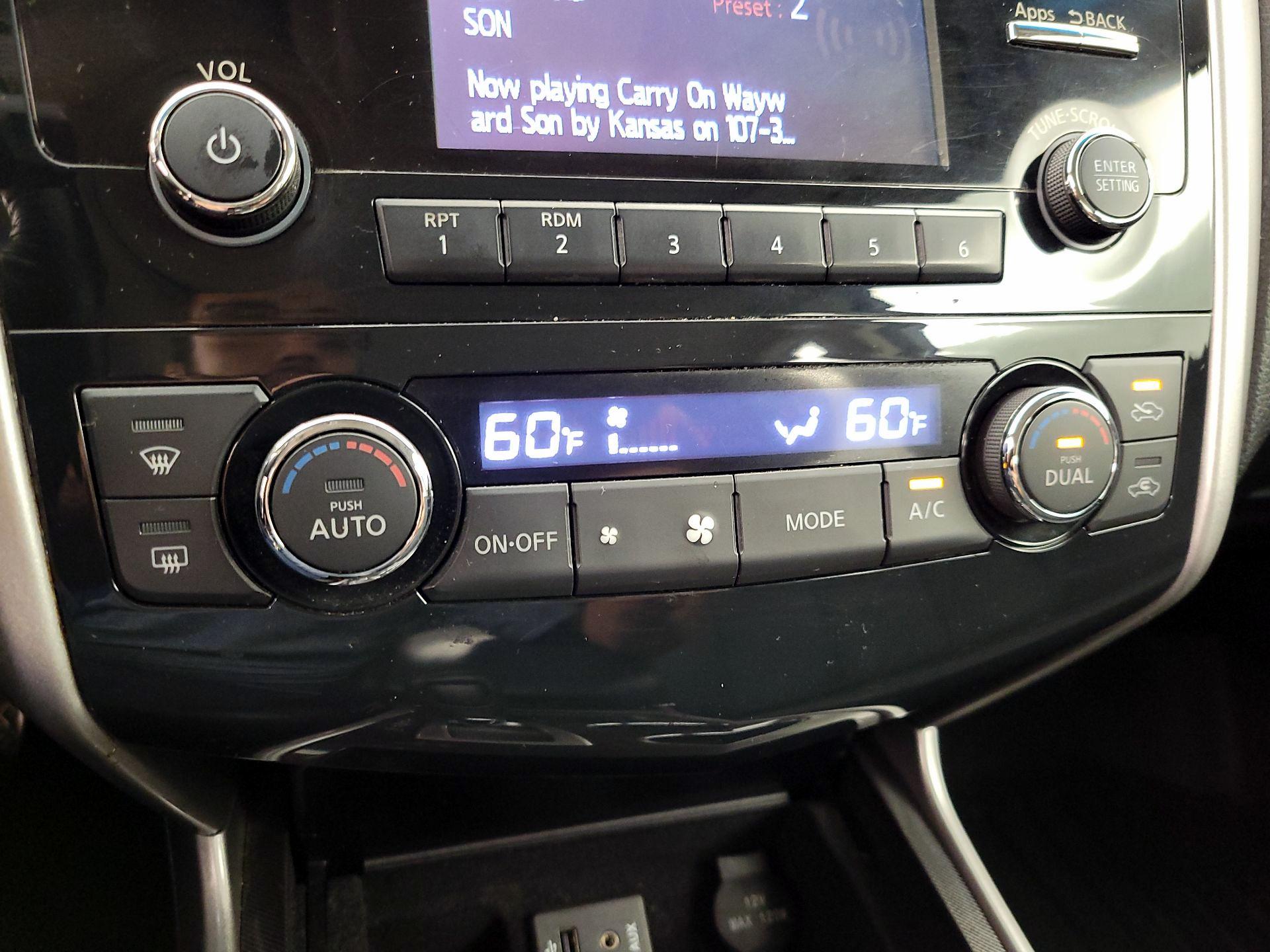 Thumbnail: 2014 Nissan Altima - 16