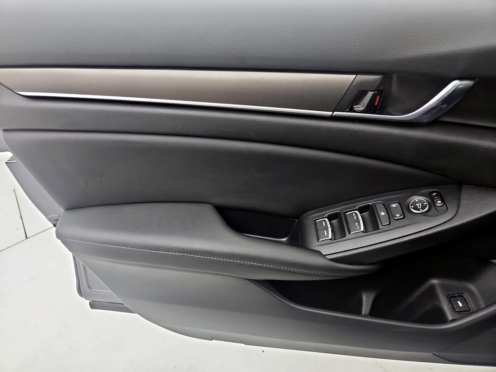 2020 Honda Accord LX - Photo 13