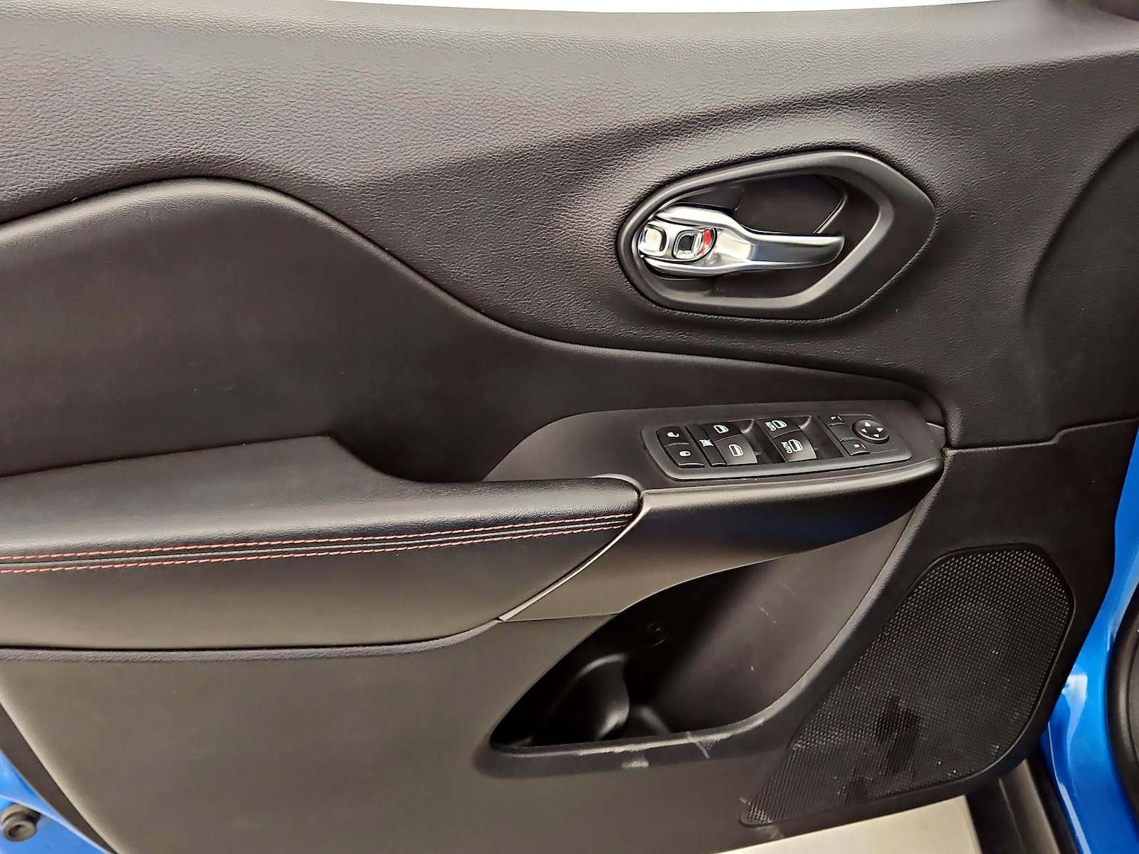 2020 Jeep Cherokee Trailhawk - Photo 13