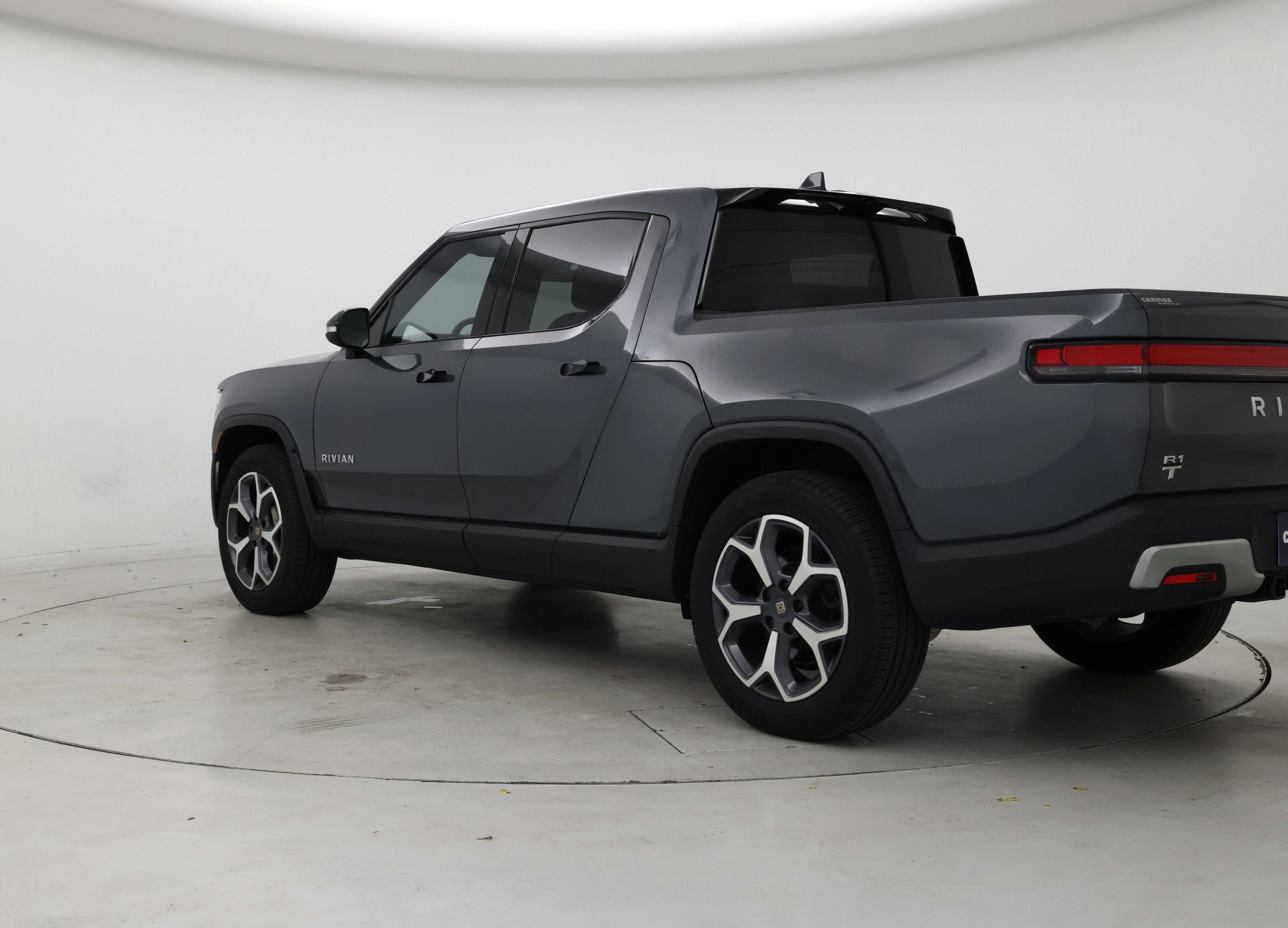 Thumbnail: 2024 Rivian R1T - 2