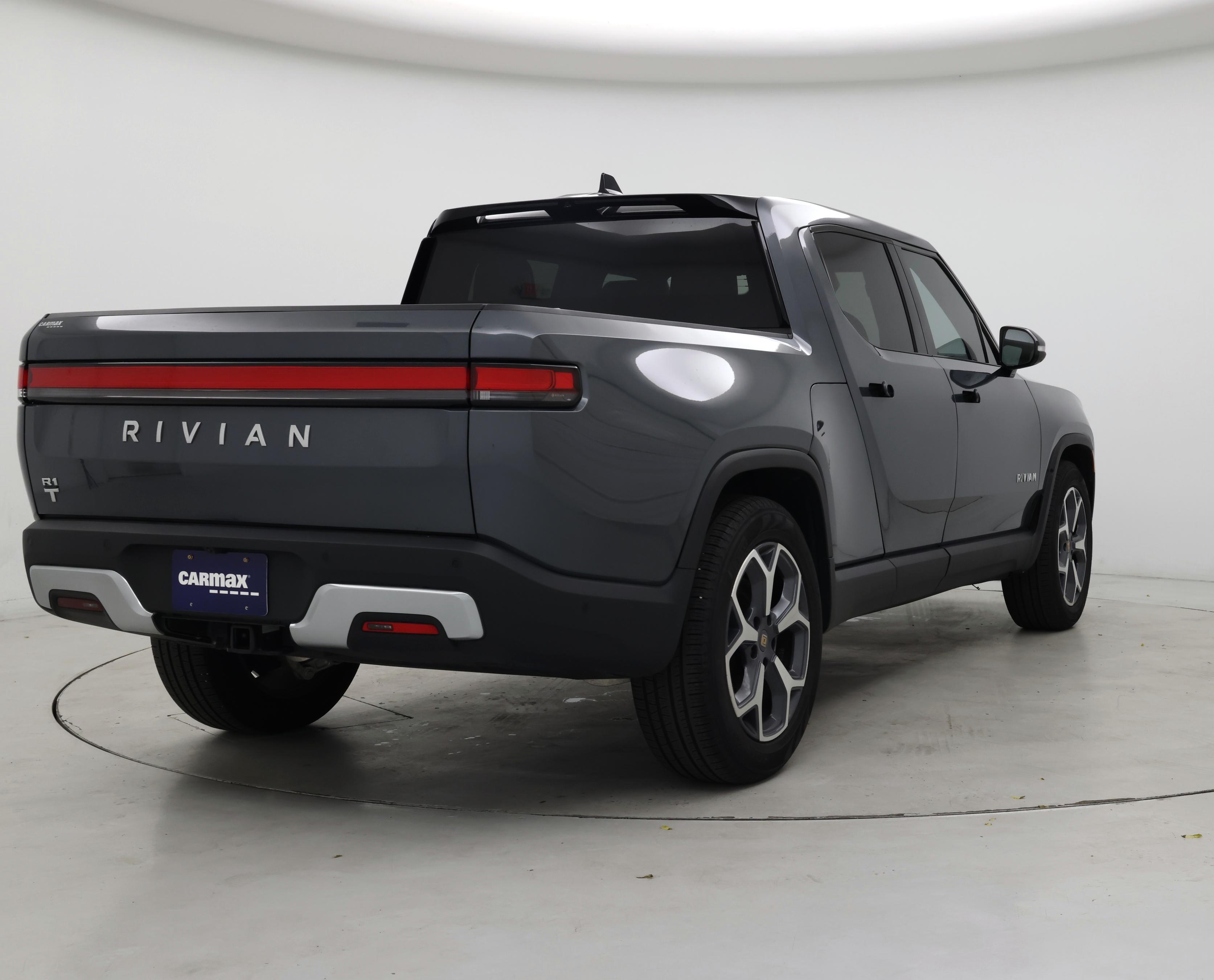 Thumbnail: 2024 Rivian R1T - 8