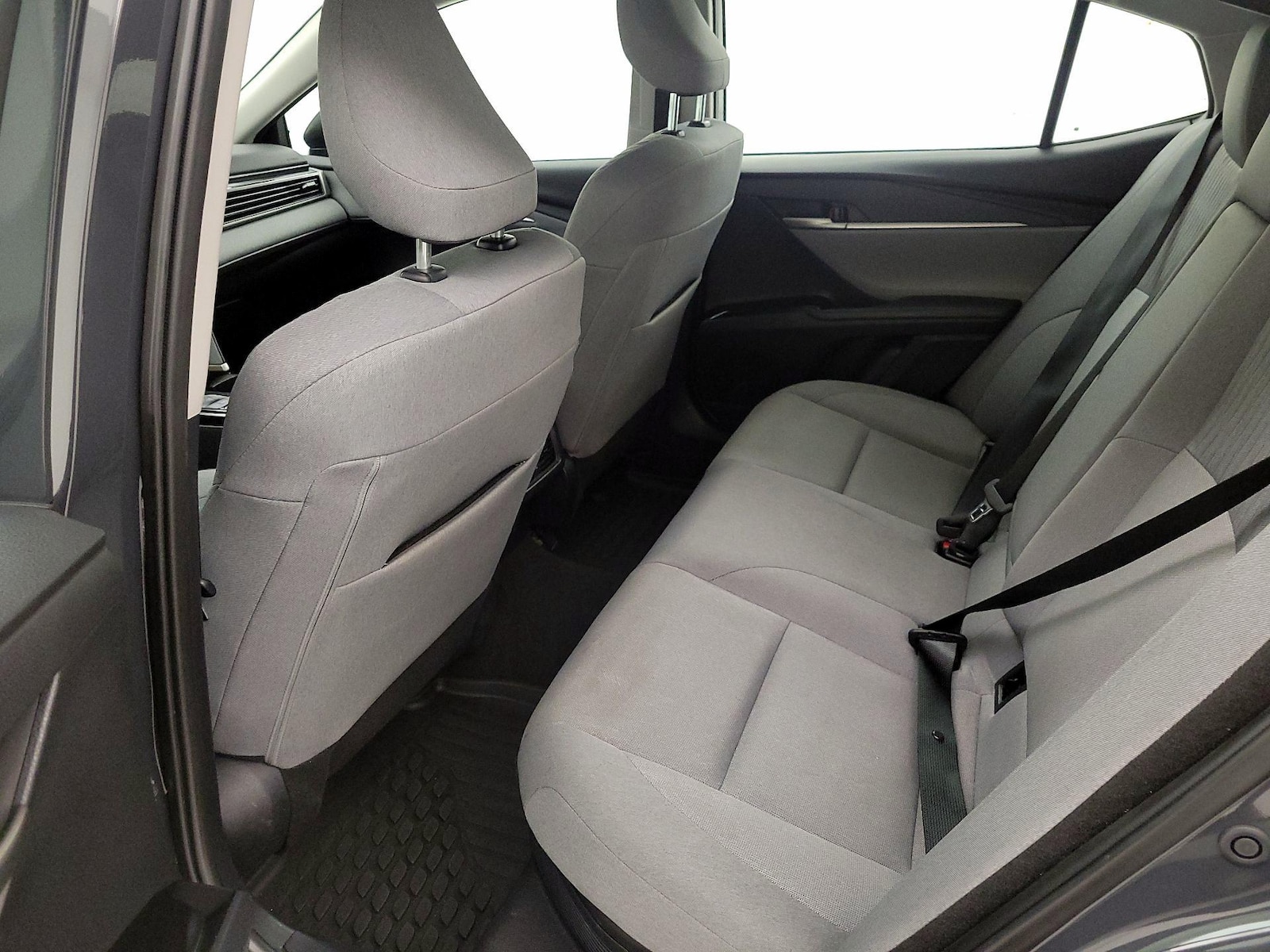 2025 Toyota Camry LE - Photo 20