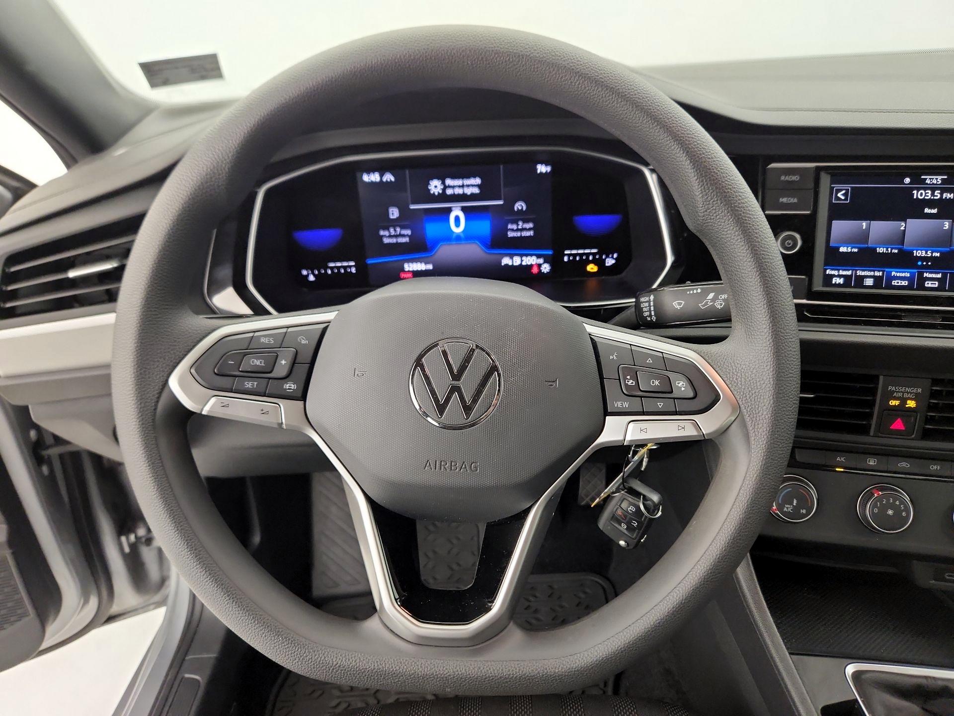 Thumbnail: 2022 Volkswagen Jetta - 10