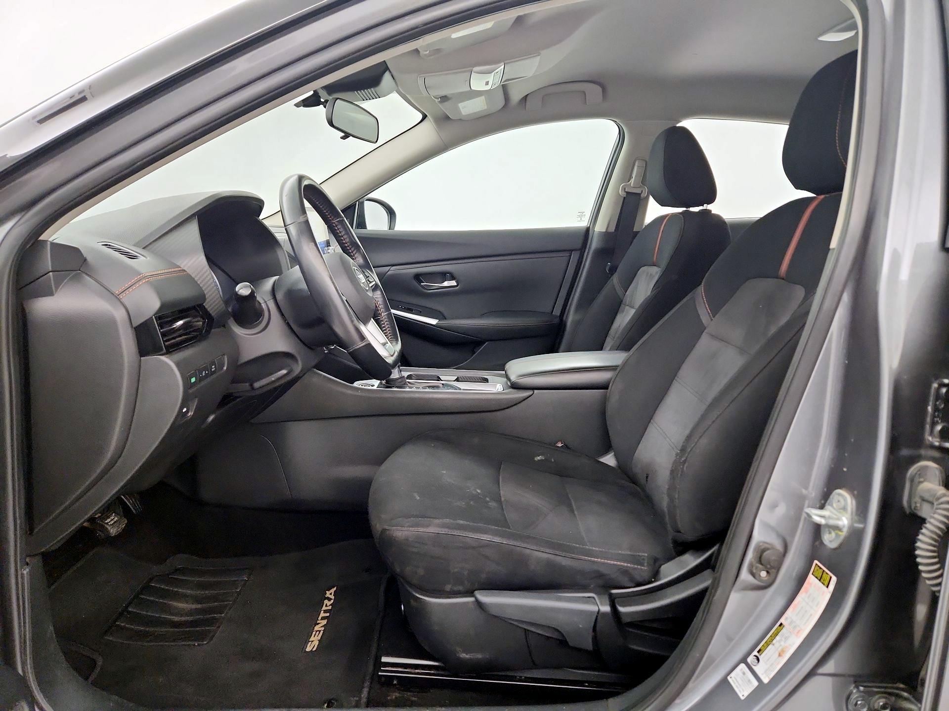 Thumbnail: 2023 Nissan Sentra - 9