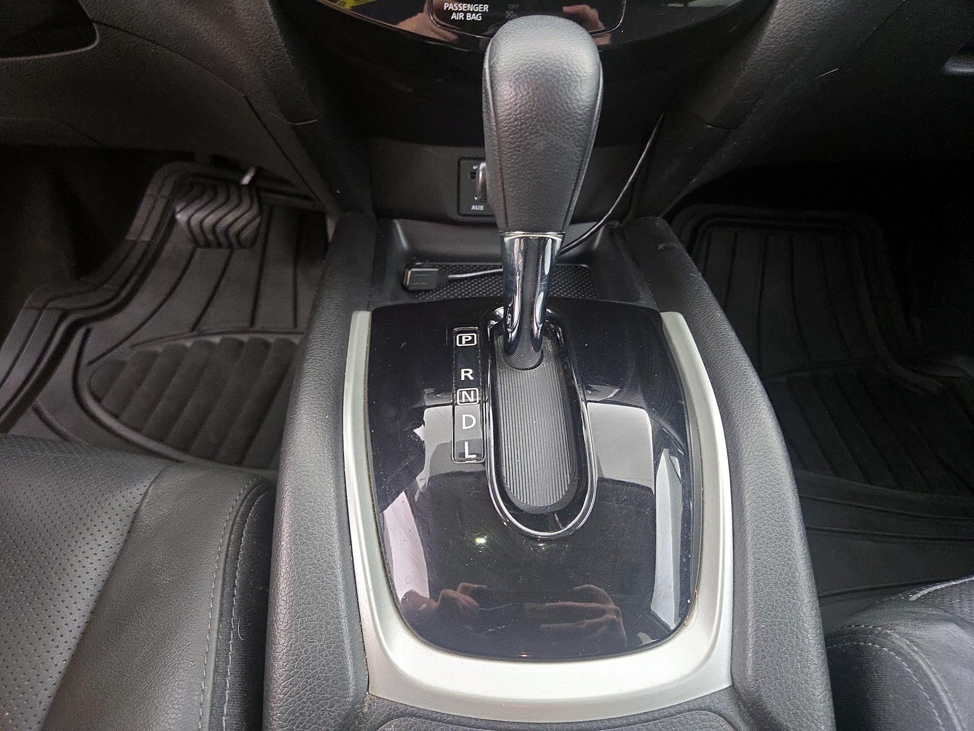 Thumbnail: 2014 Nissan Rogue - 17