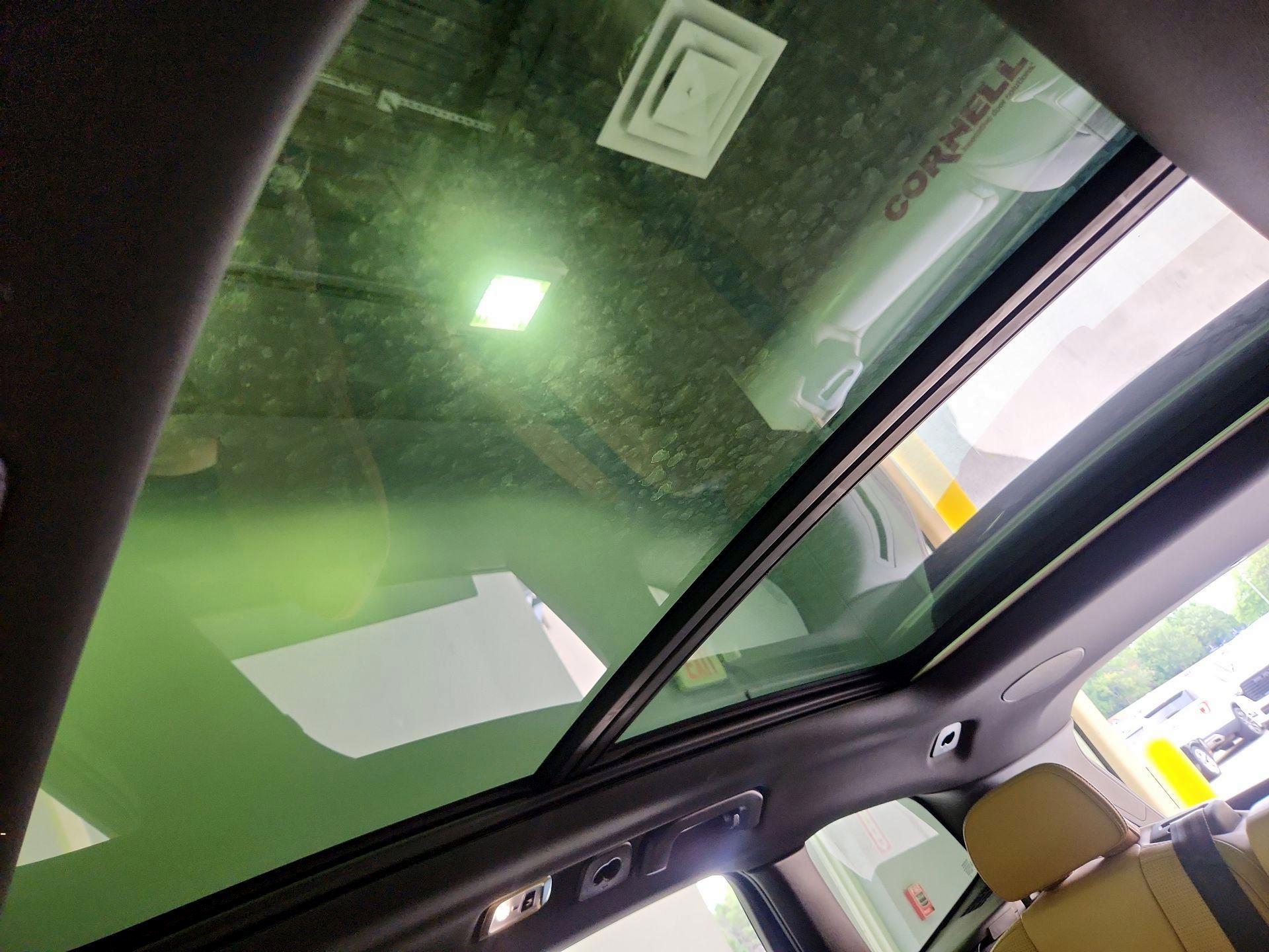 Thumbnail: 2021 Volvo XC60 - 20