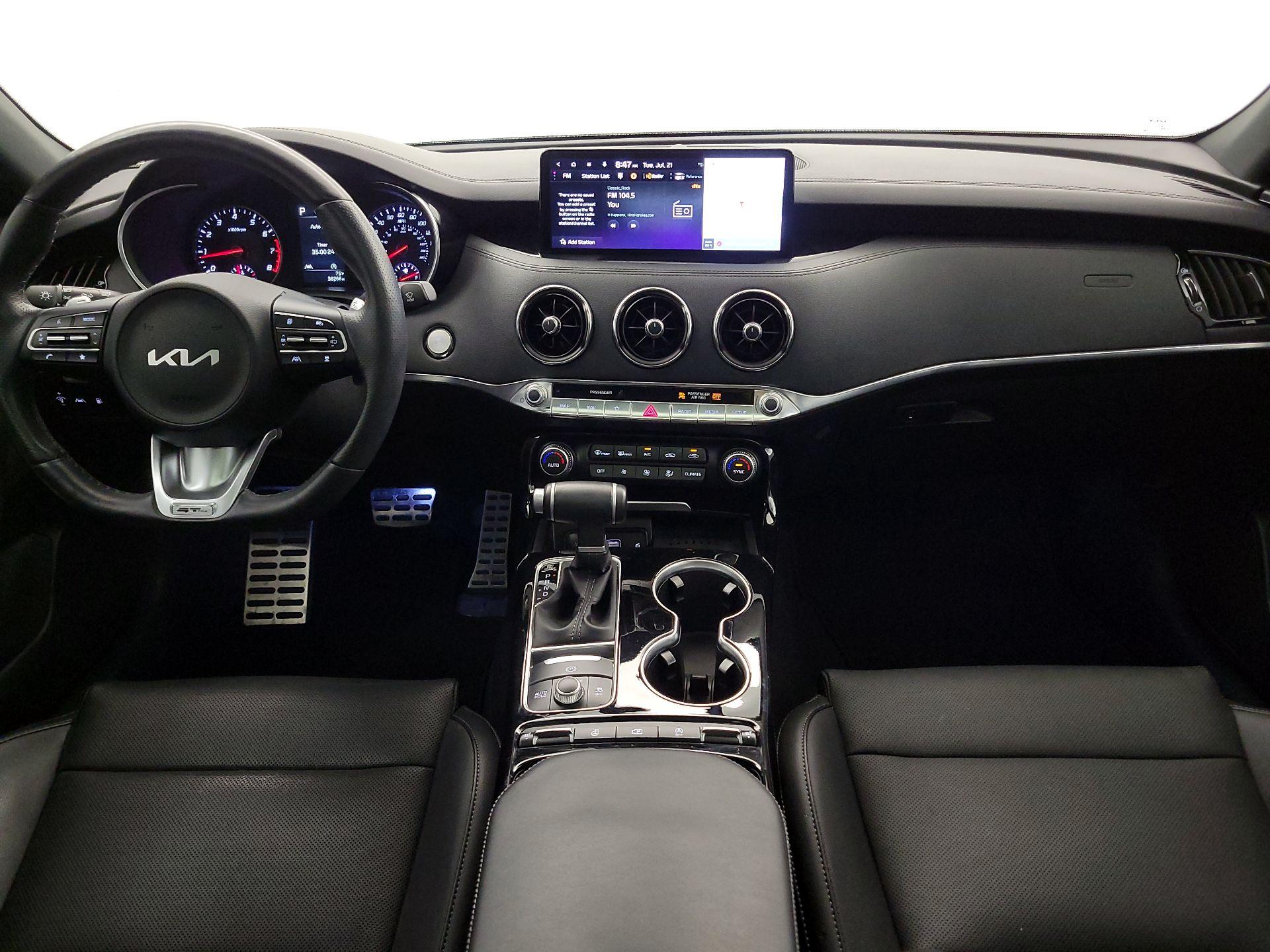 Thumbnail: 2023 Kia Stinger - 9