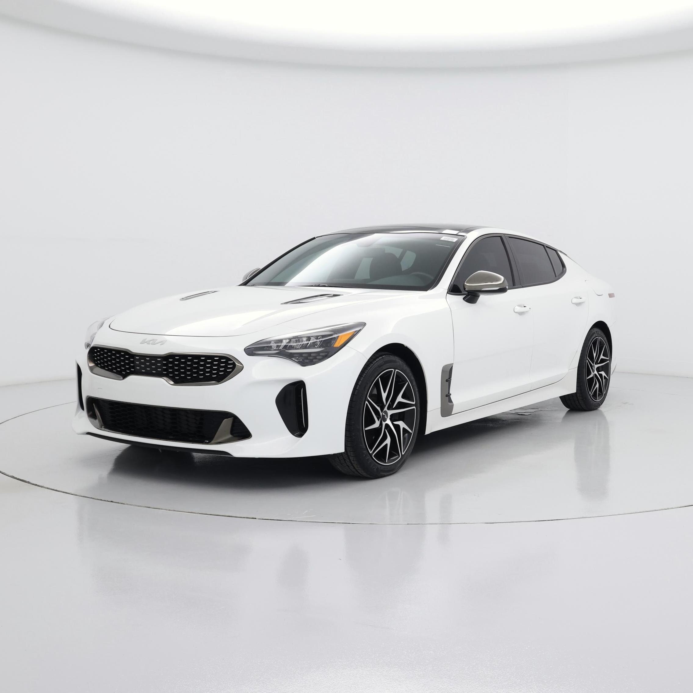 Thumbnail: 2023 Kia Stinger - 4