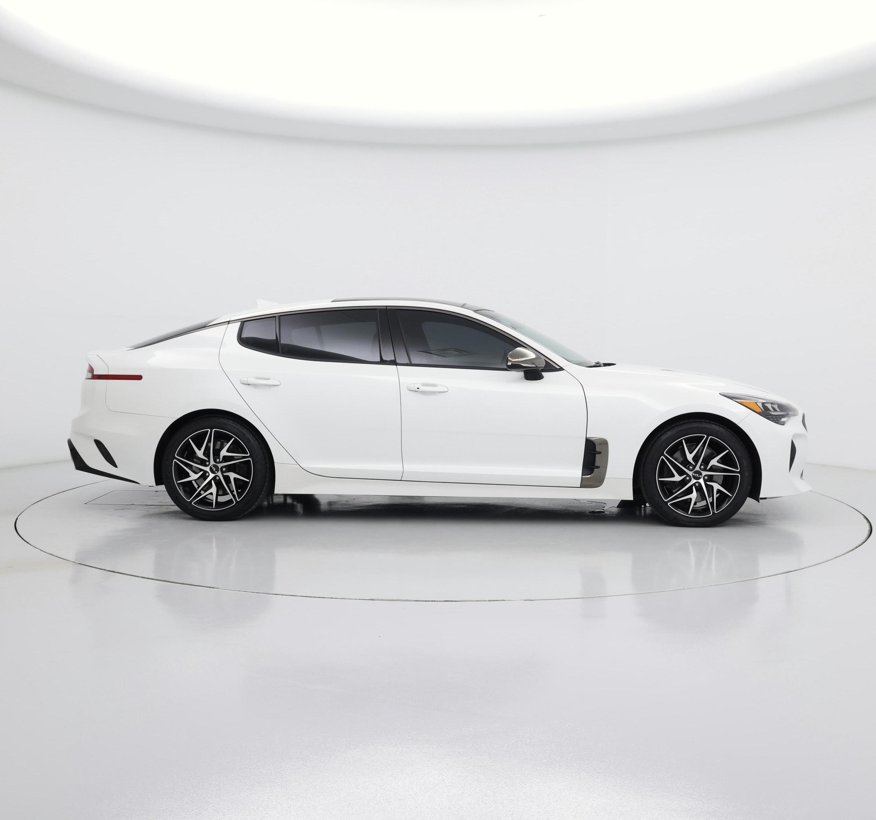 Thumbnail: 2023 Kia Stinger - 7