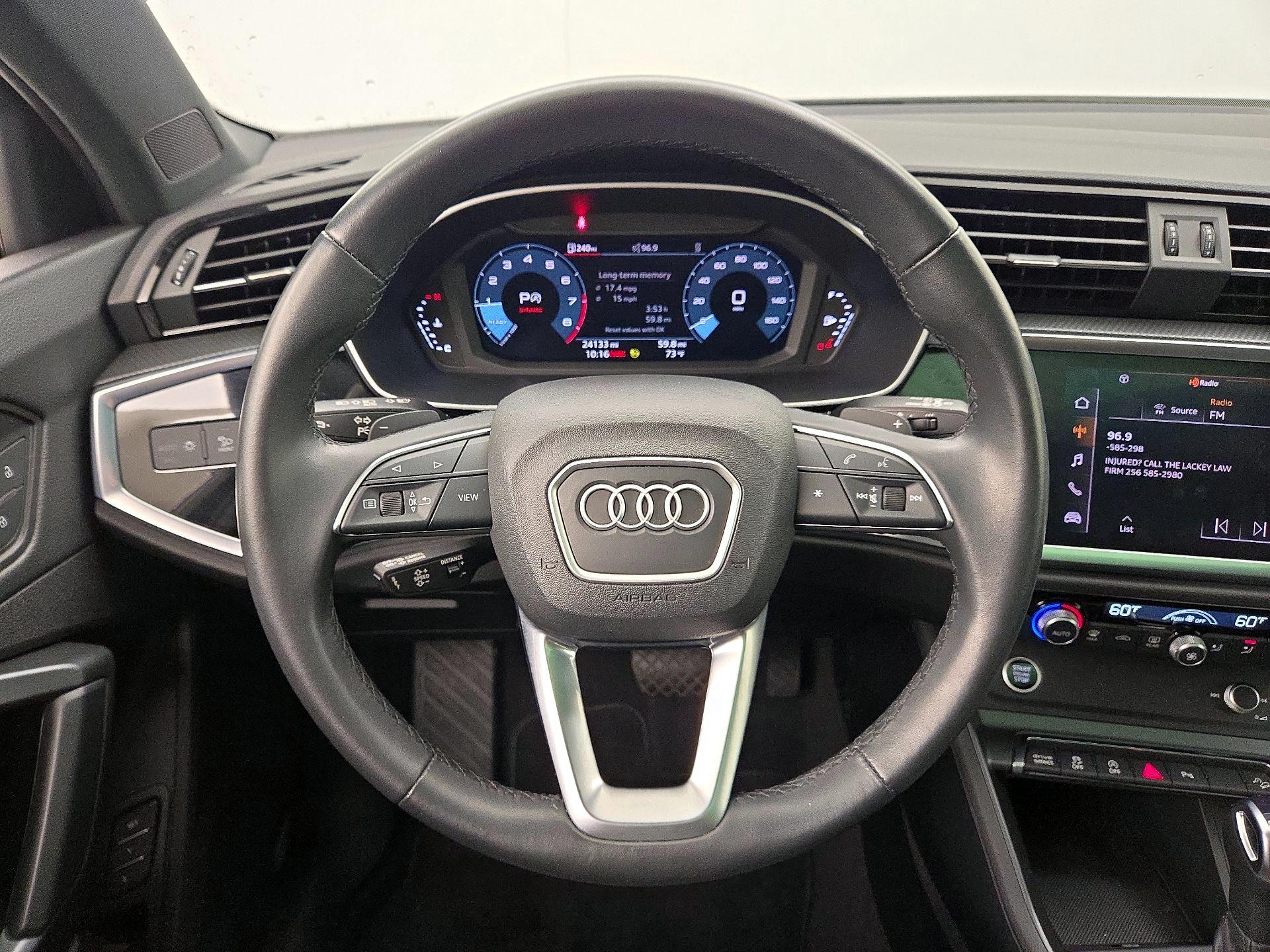 Thumbnail: 2022 Audi Q3 - 10
