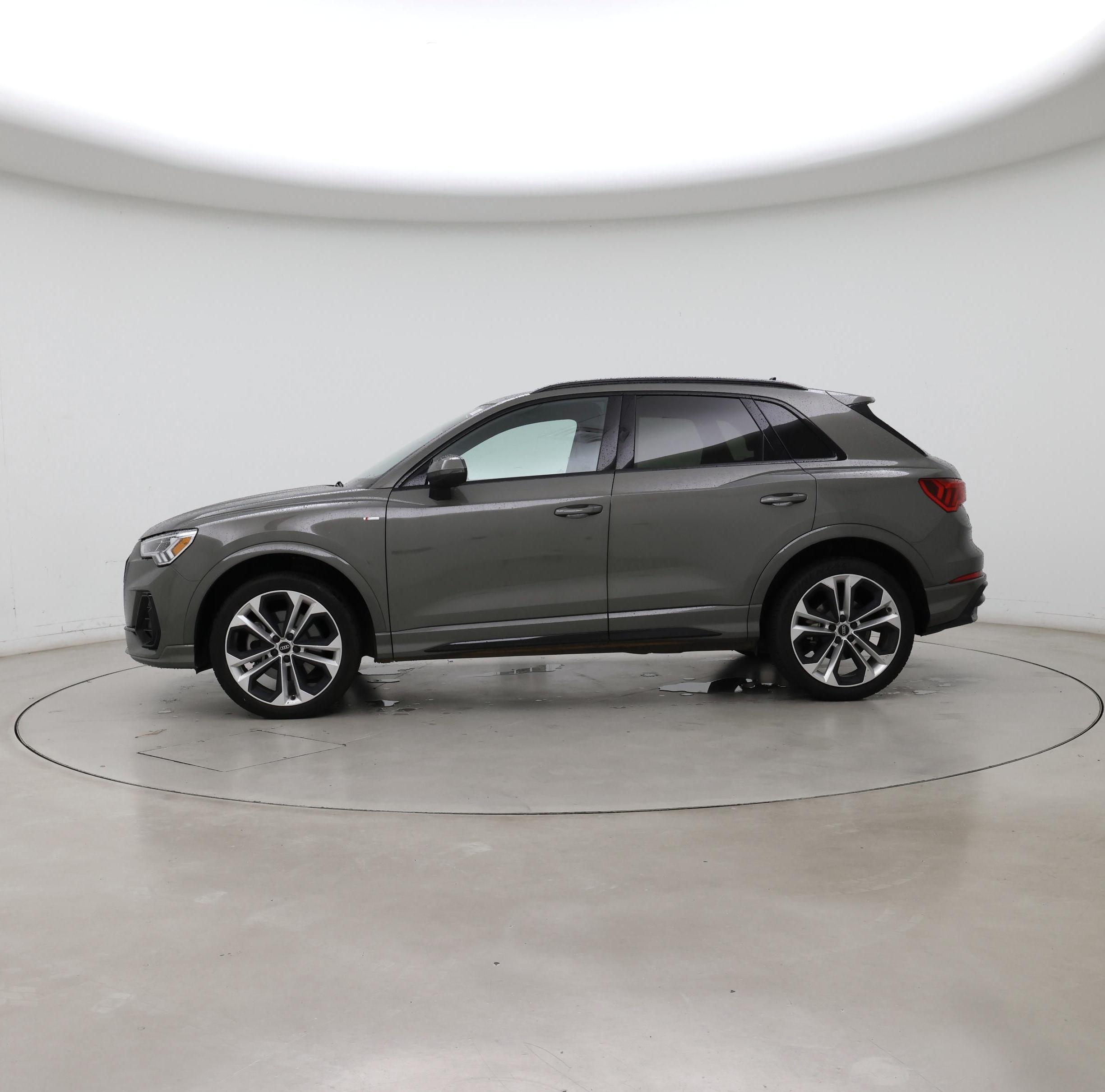 Thumbnail: 2022 Audi Q3 - 3