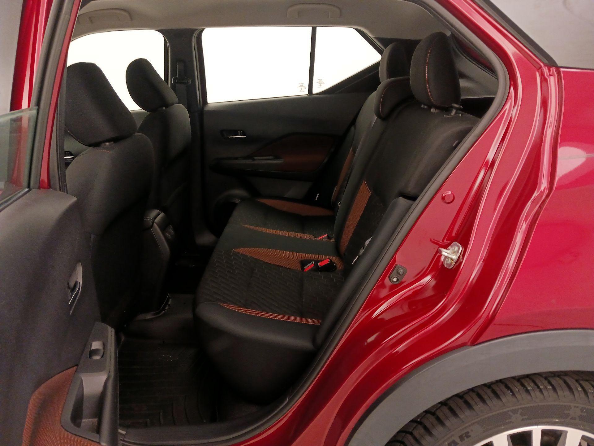 Thumbnail: 2021 Nissan Kicks - 18