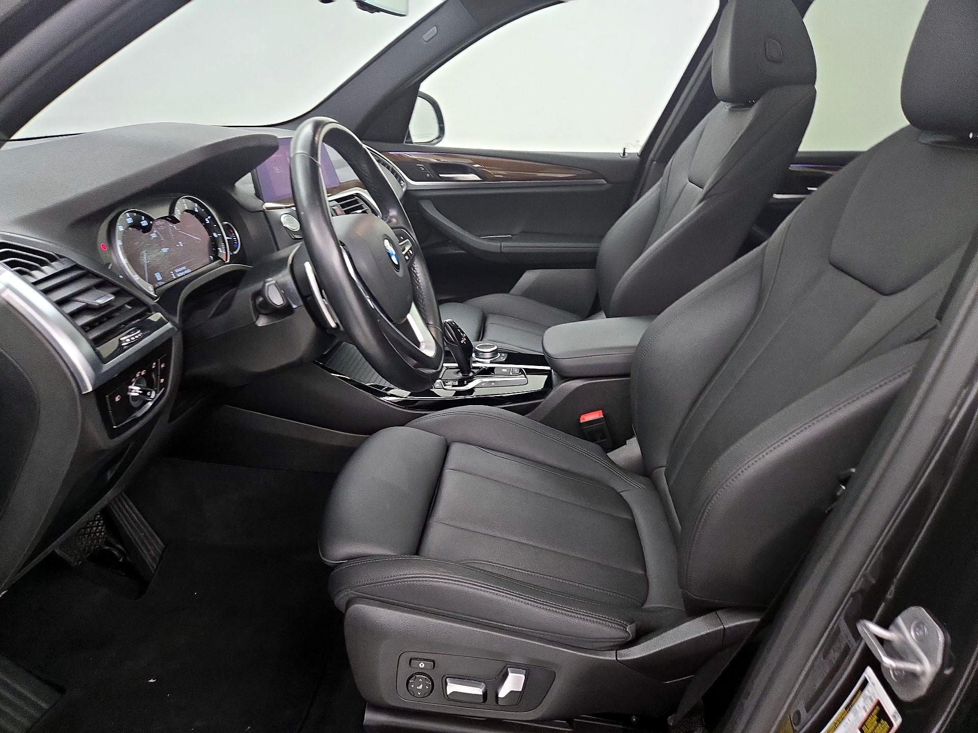 Thumbnail: 2021 BMW X3 - 11