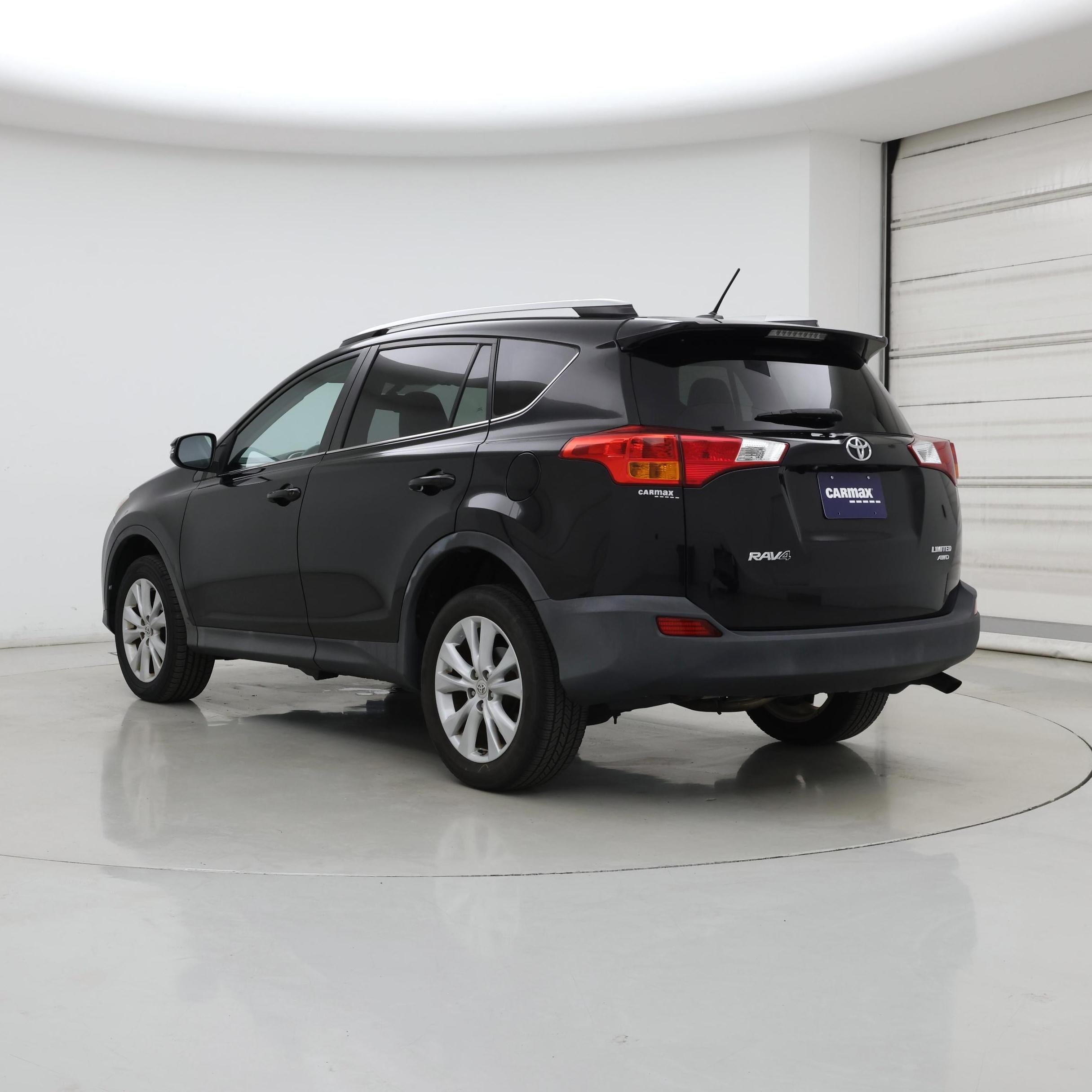 Thumbnail: 2015 Toyota RAV4 - 2